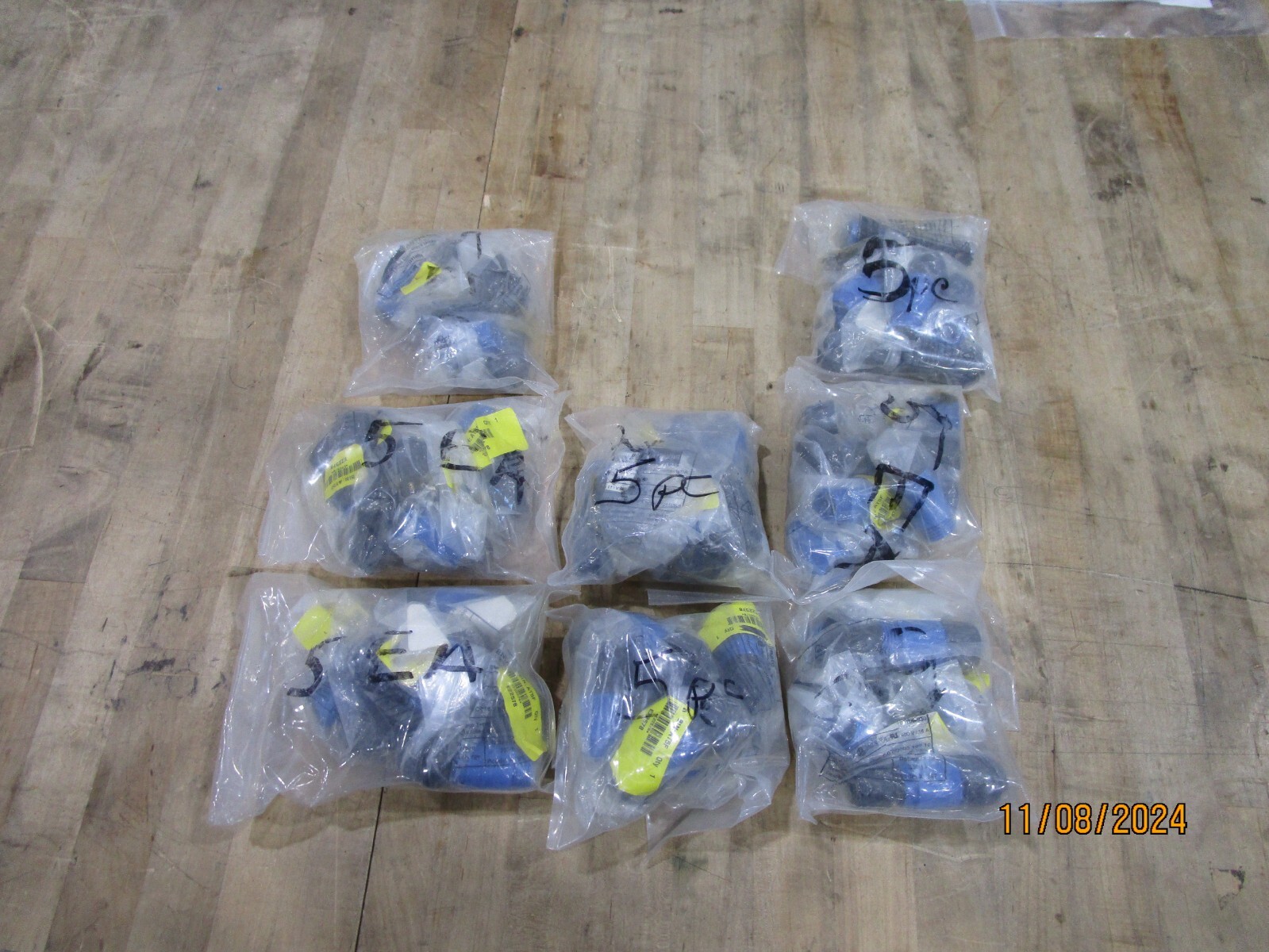 AMPHENOL C016 20D003 100 CONNECTOR FEMALE 3PIN CIRCULAR RECEPTACLE AMPHENOL C016 20D003 100 CONNECTOR FEMALE 3PIN CIRCULAR RECEPTACLE