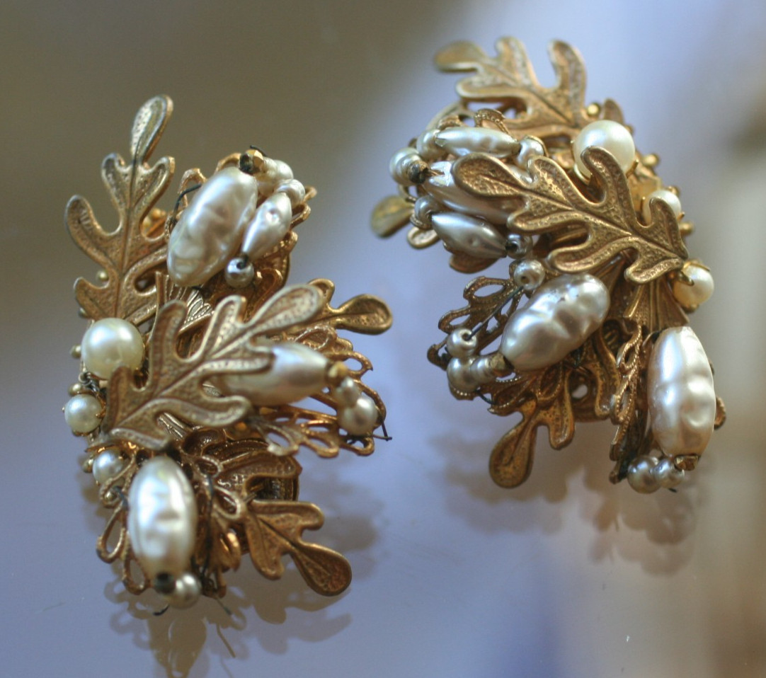 Ornate Rare Vintage Miriam Haskell Faux Baroque Pearl Leaf Clip Earrings