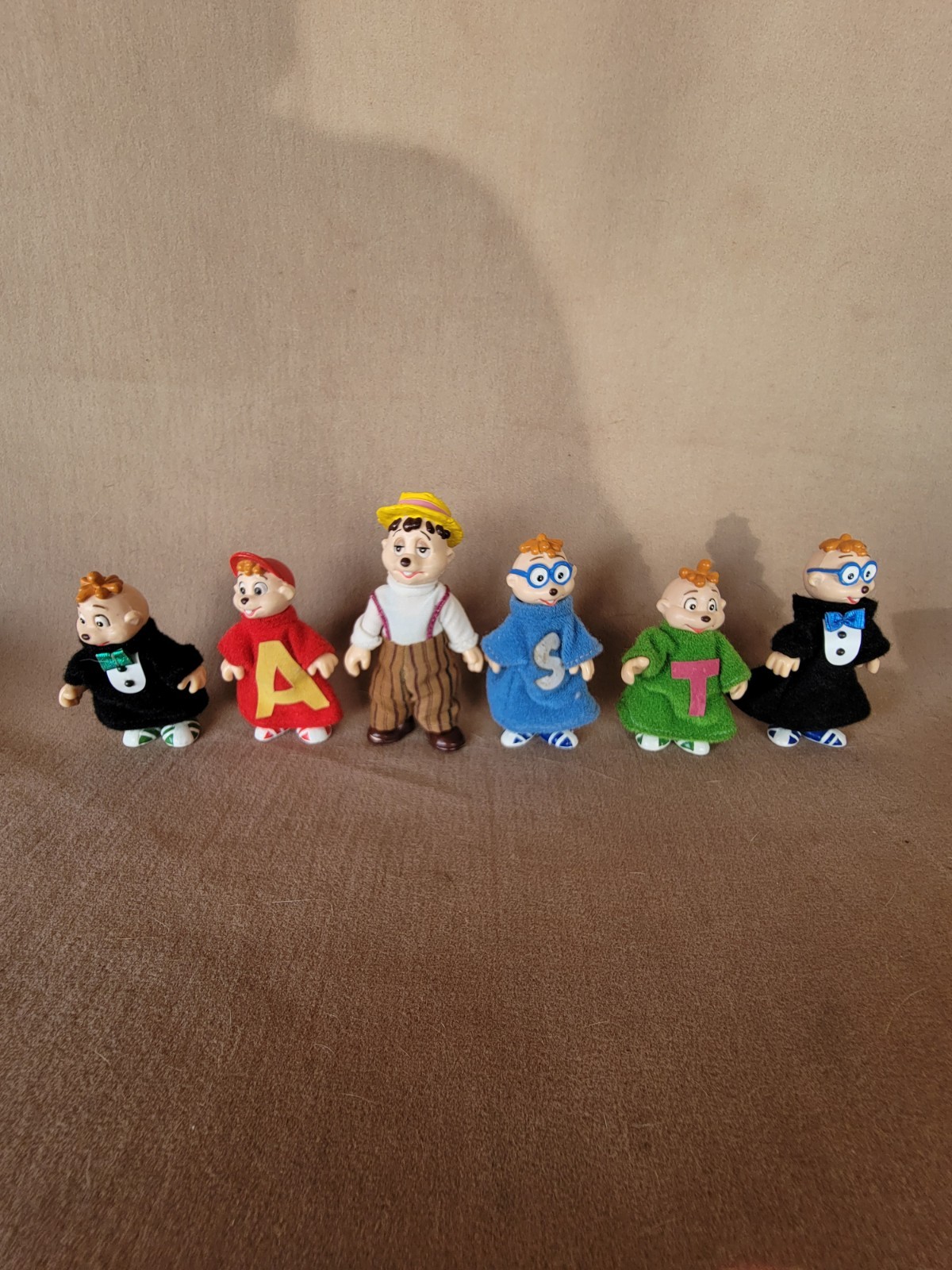  Vintage 1984 Alvin And The Chipmunks Figurines Lot Of 6 in V. G. Condition 