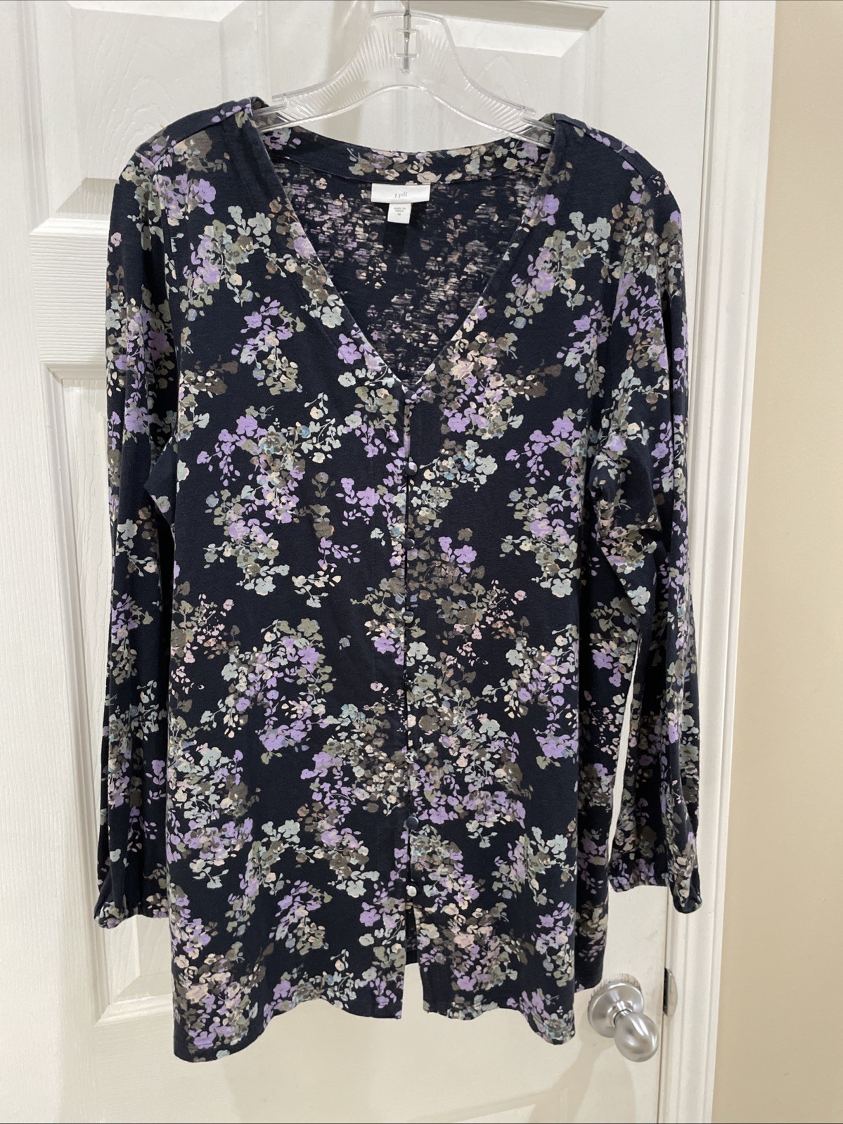 J. Jill button Top Sz M Gorgeous blue purple floral Beautiful Button Blouse