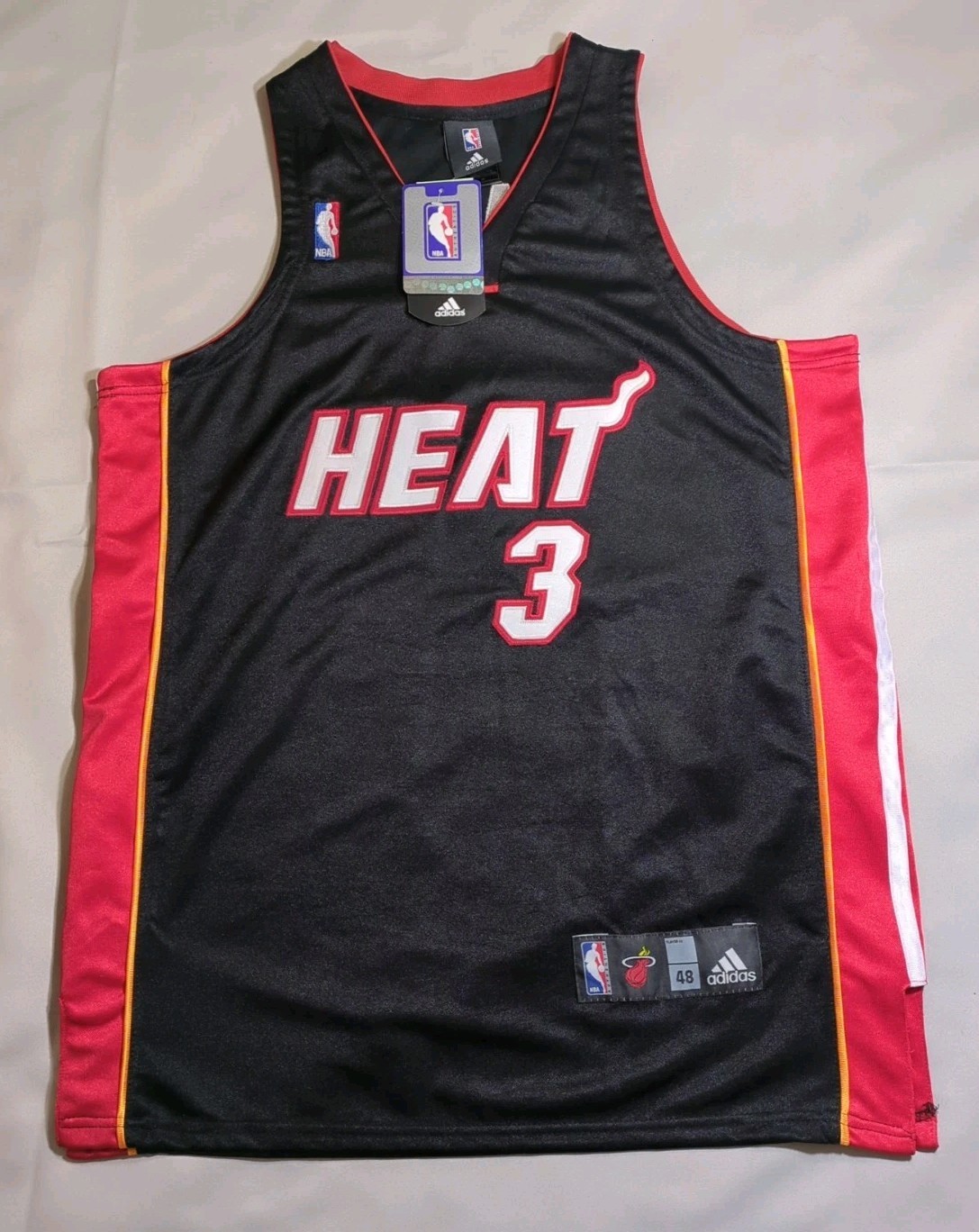 NWT Dwyane Wade Miami Heat jersey size 48 stitched Super Clean 