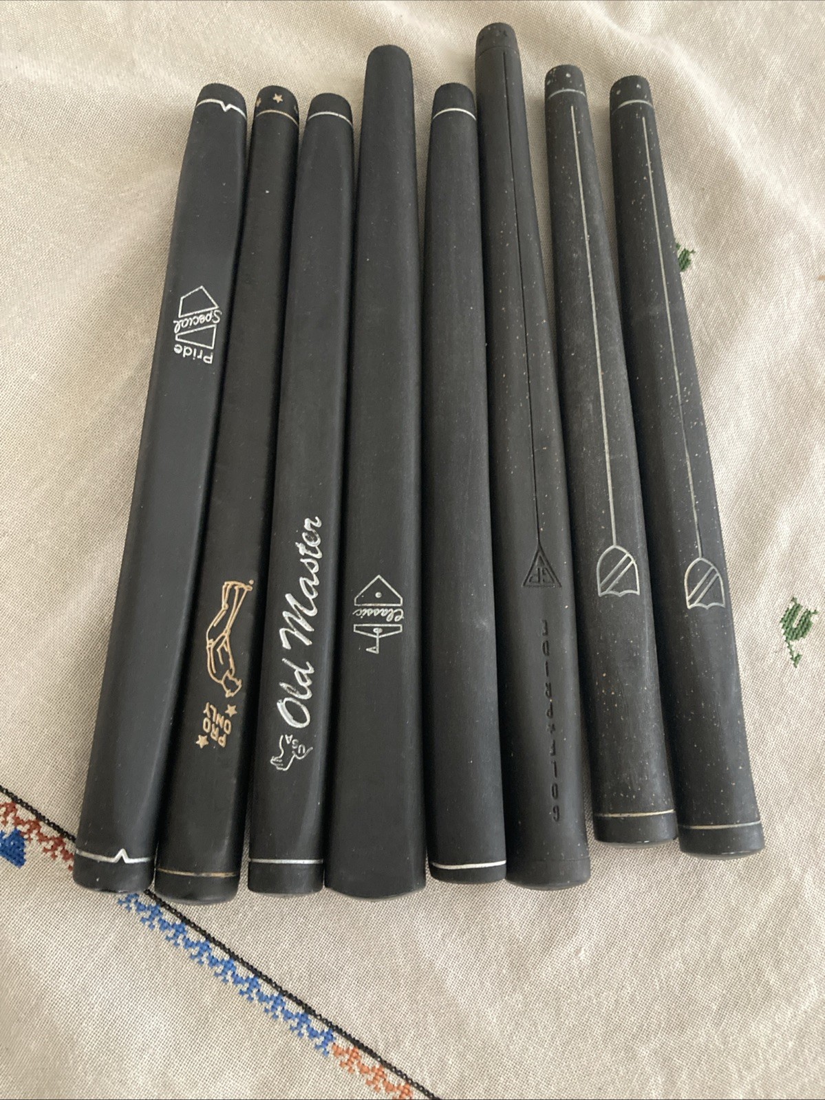 8 VINTAGE NOS PUTTER GRIPS