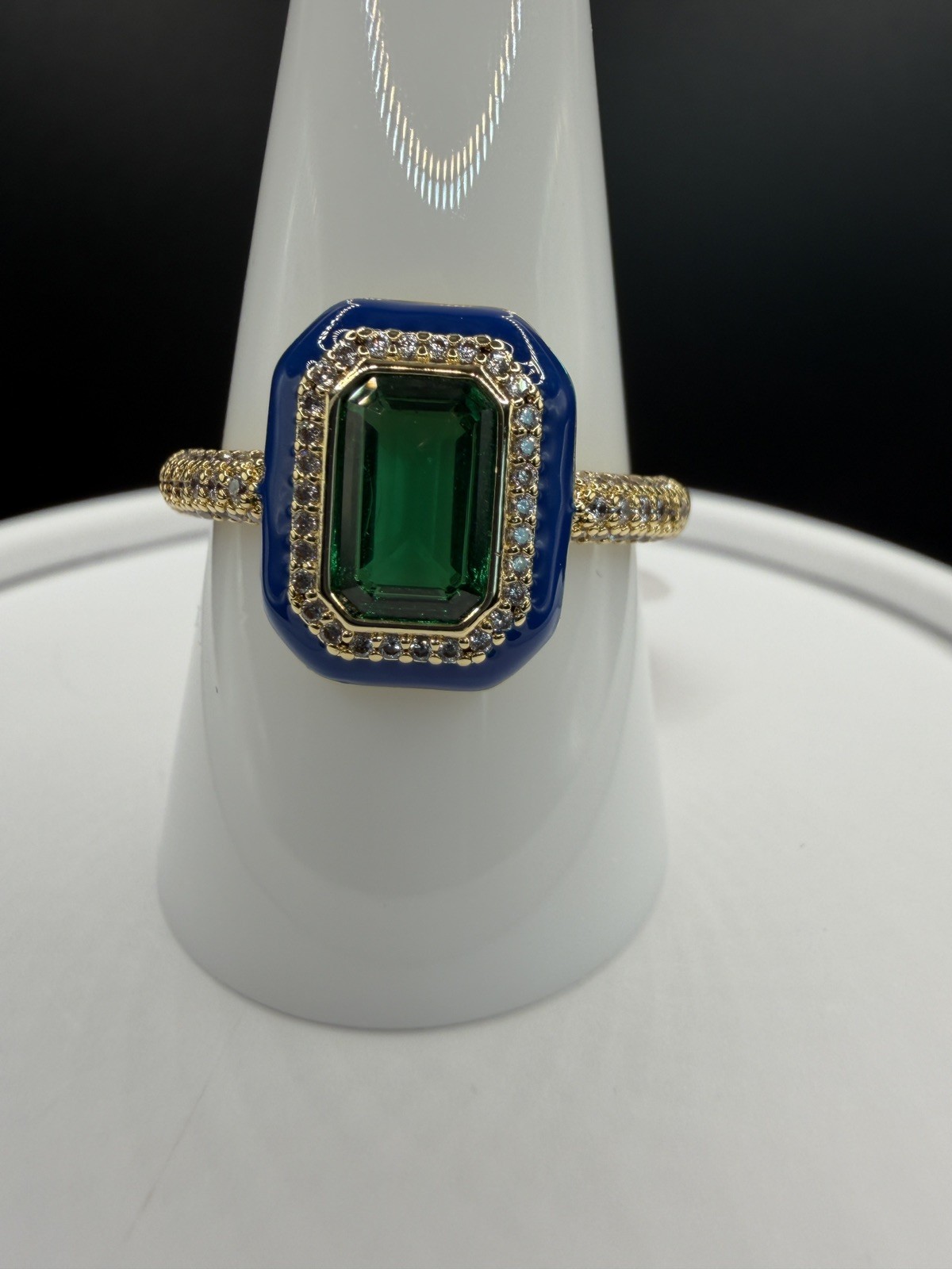 Ring Bomb party size 10 tease and sparkle enamel Gold