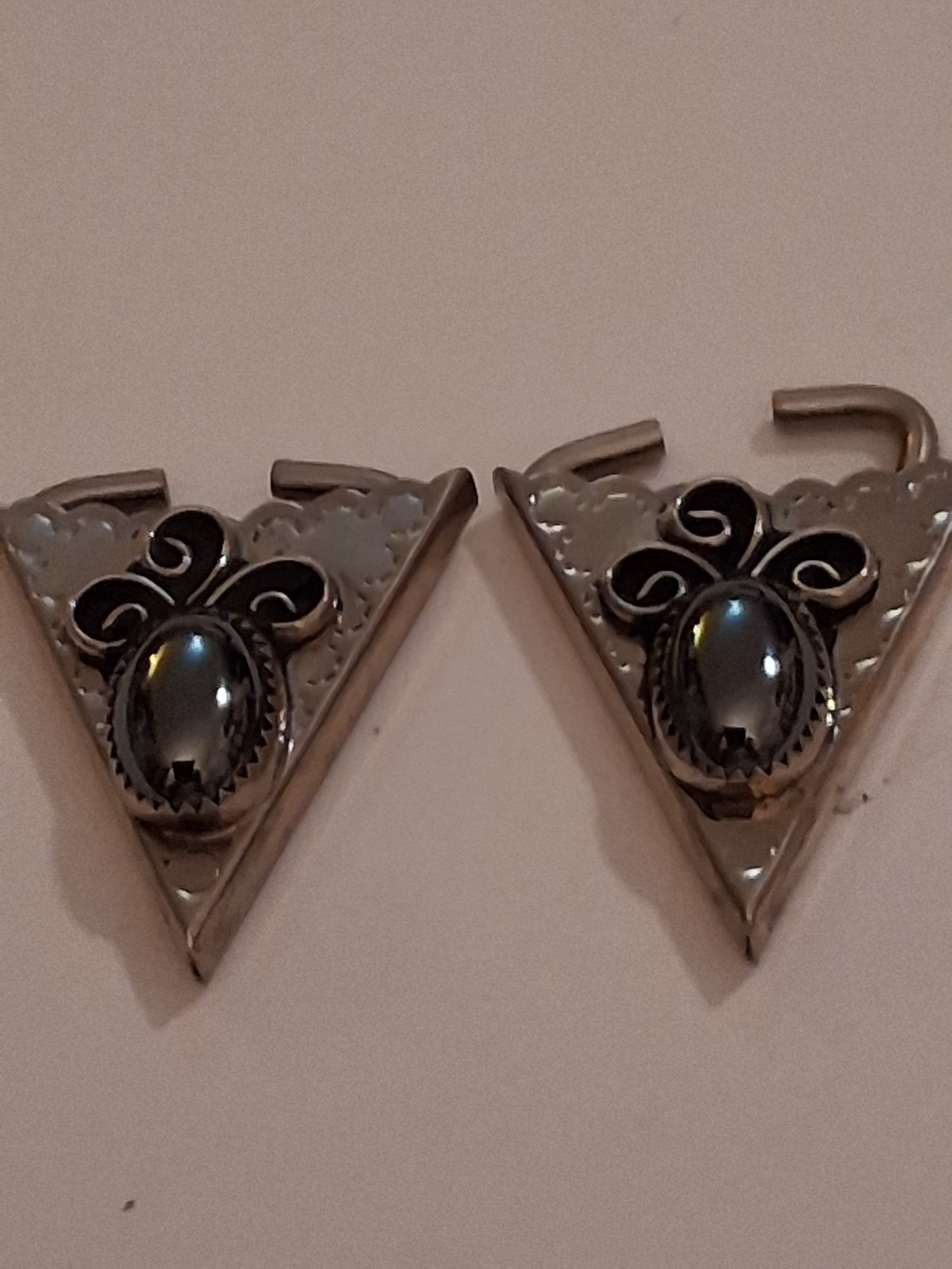 Collar Tips Hematite Vintage Southwest Style Never Used Collar Tips Hematite Vintage Southwest Style Never Used