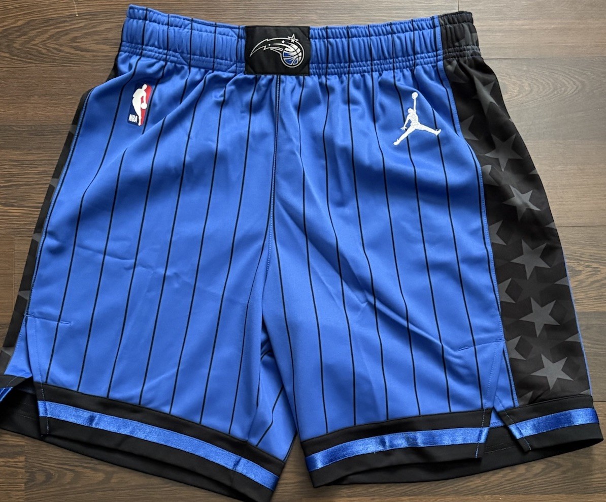 Nike Magic Team Issued Authentic Shorts 38 -1 DO9987-480