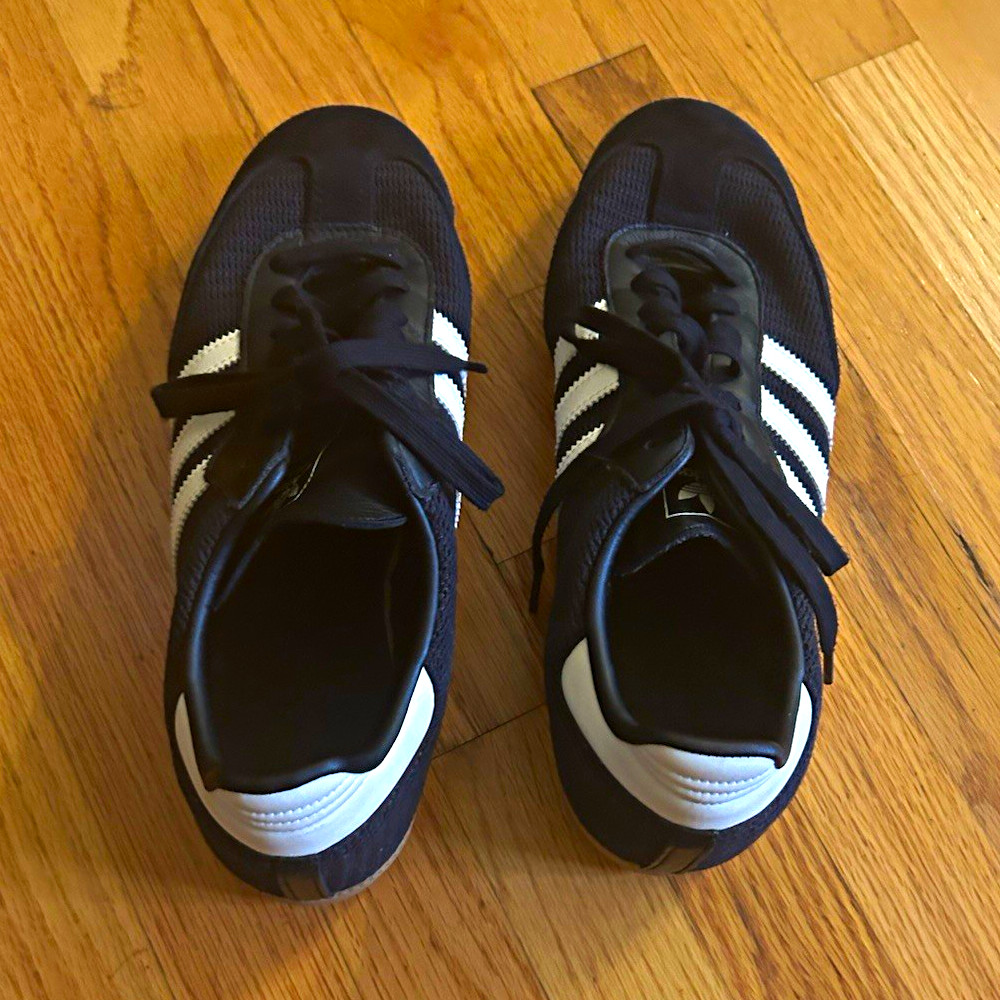 adidas Men’s Black/White Low Top Lace-Up Athletic Sneakers Rubber Outsole