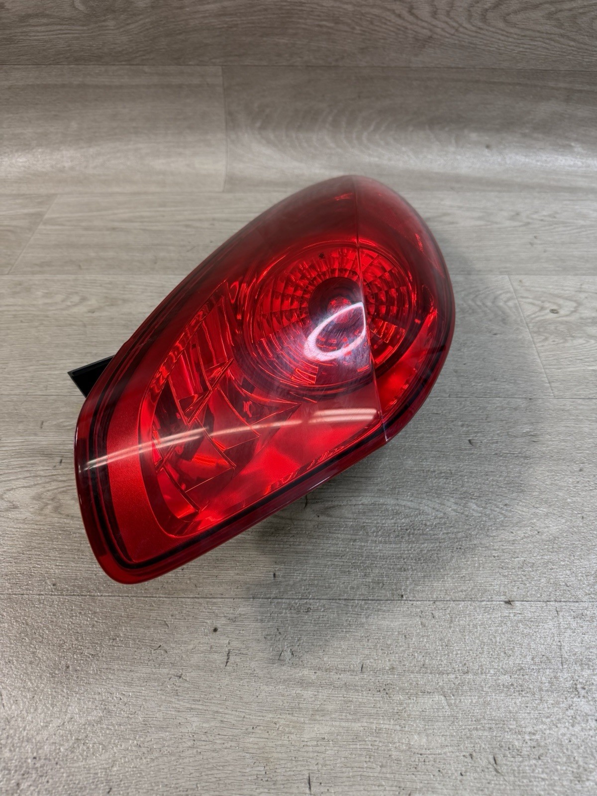2006-2009 Pontiac Solstice TailLight Brake Lamp Right Passenger RH Side OEM