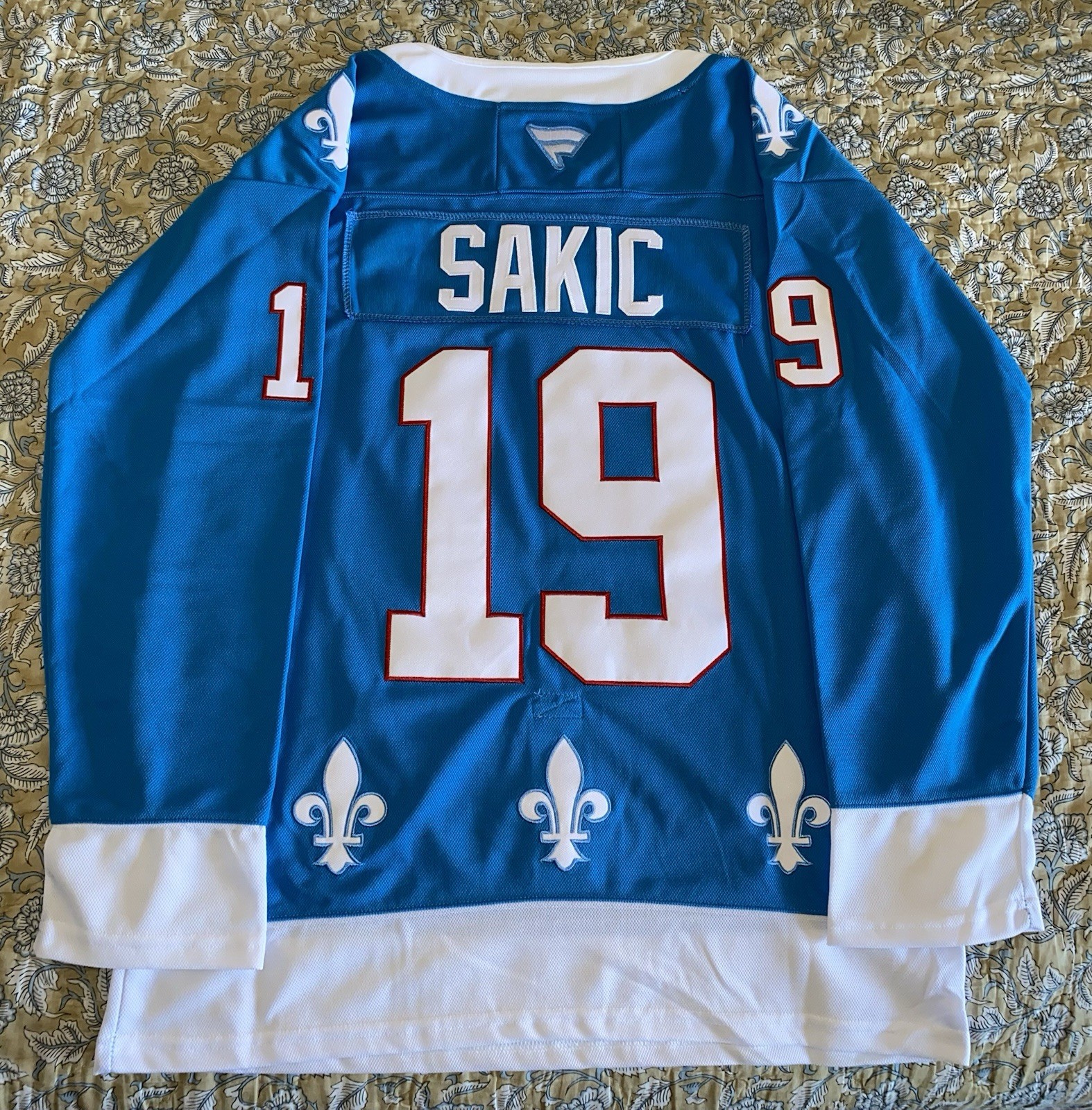 Quebec Nordiques Joe Sakic #19 Fanatics NHL Hockey Jersey- Size Medium (50) NEW Quebec Nordiques Joe Sakic #19 Fanatics NHL Hockey Jersey- Size Medium (50) NEW