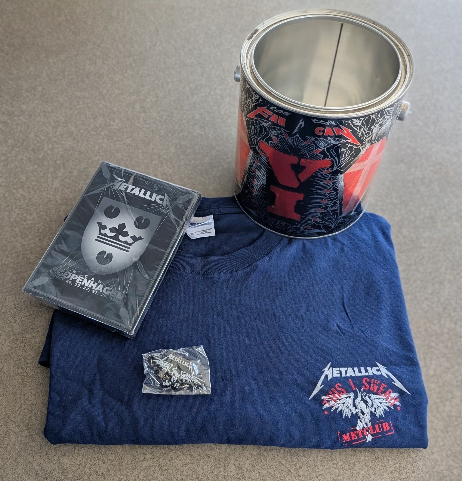 Metallica Fan Can Copenhagen 2009 DVD Set New Sealed With Keychain & 2XL T-shirt Metallica Fan Can Copenhagen 2009 DVD Set New Sealed With Keychain & 2XL T-shirt