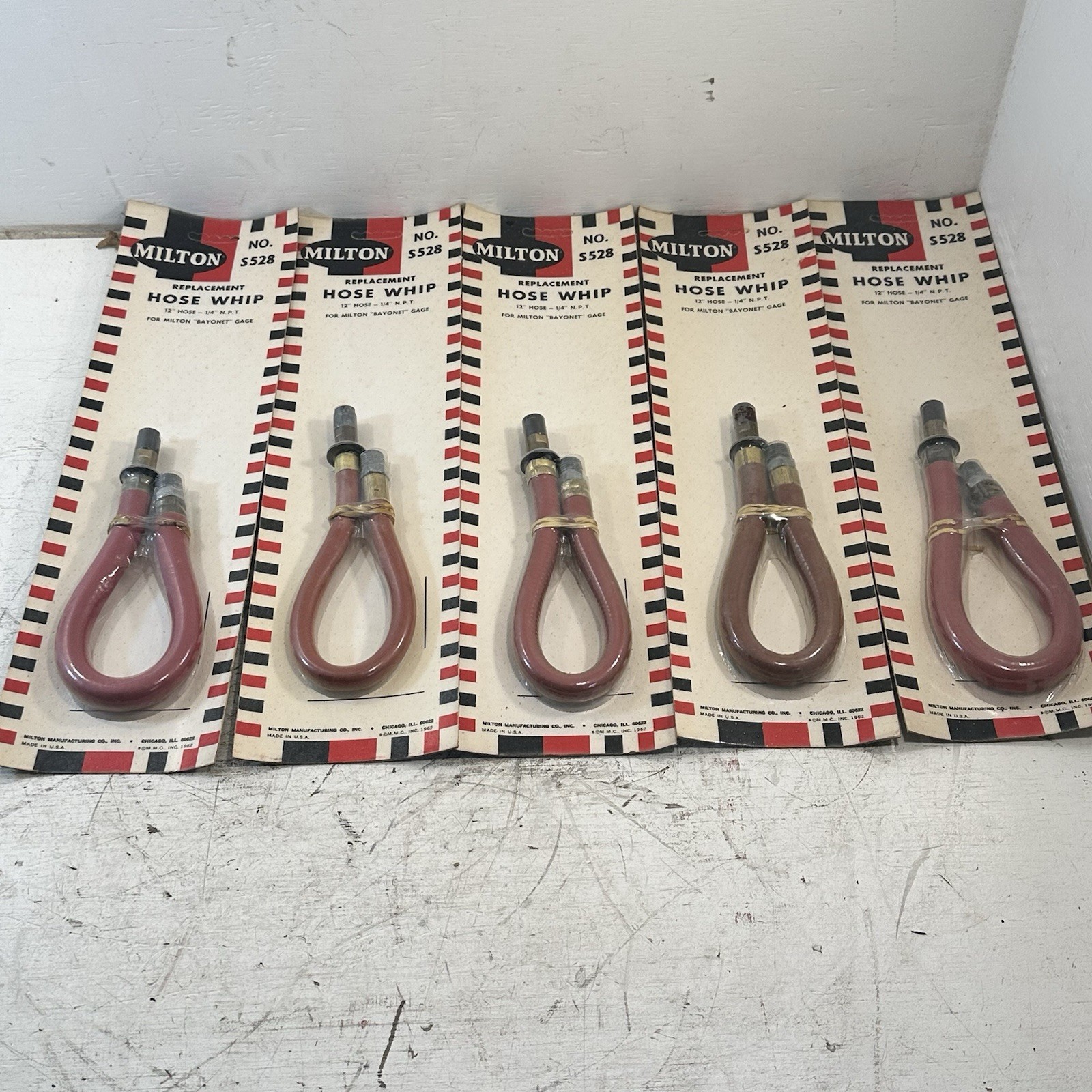 Lot Of 5 New Vintage Milton S528 12”-1/4” Hose Whip For BAYONET INFLATOR GAGE Lot Of 5 New Vintage Milton S528 12”-1/4” Hose Whip For BAYONET INFLATOR GAGE
