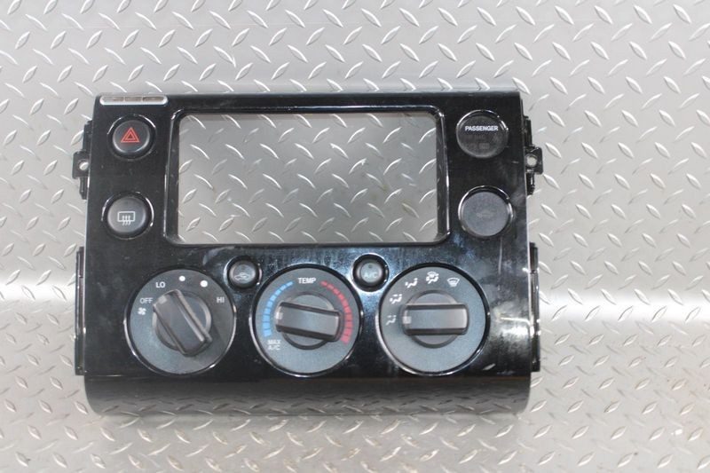 2007-2010 Toyota FJ Cruiser Automatic A/C Heater Climate Control Assembly OEM