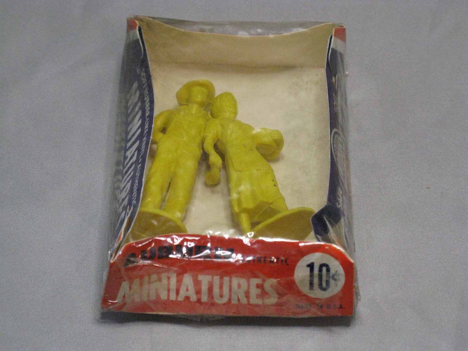 Vintage Auburn Rubber Figure Set #122 in Original Package