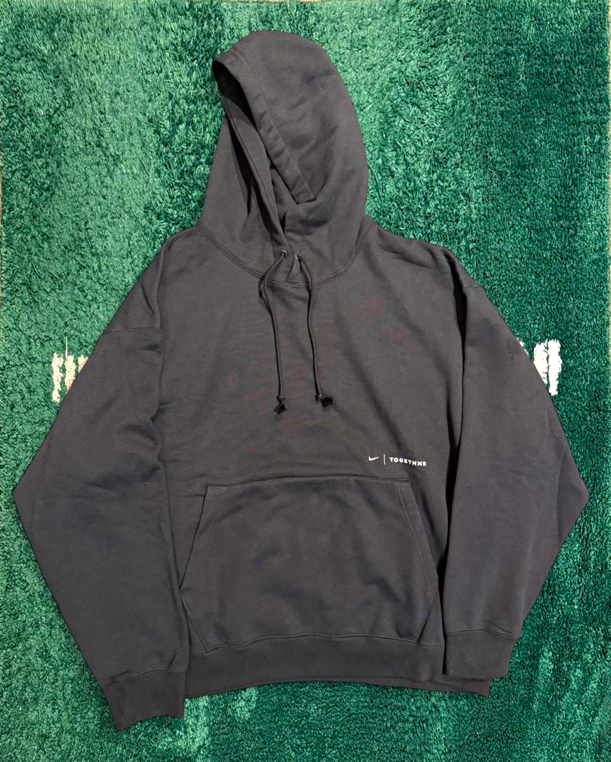 Nike TOGETHXR Everyone Watches Women\'s Sports Graphic Fleece Hoodie 2XL Black