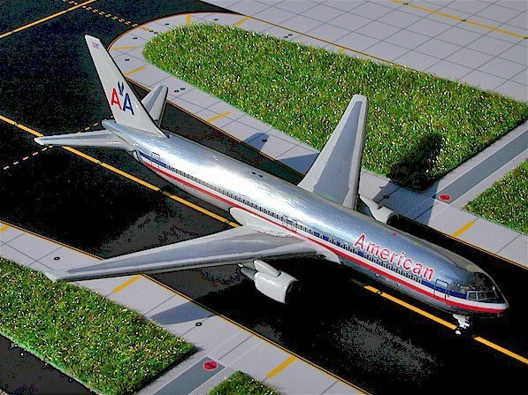 American Airlines Boeing 767-300ER N361AA GeminiJets GJAAL081 Scale 1:400 RARE American Airlines Boeing 767-300ER N361AA GeminiJets GJAAL081 Scale 1:400 RARE