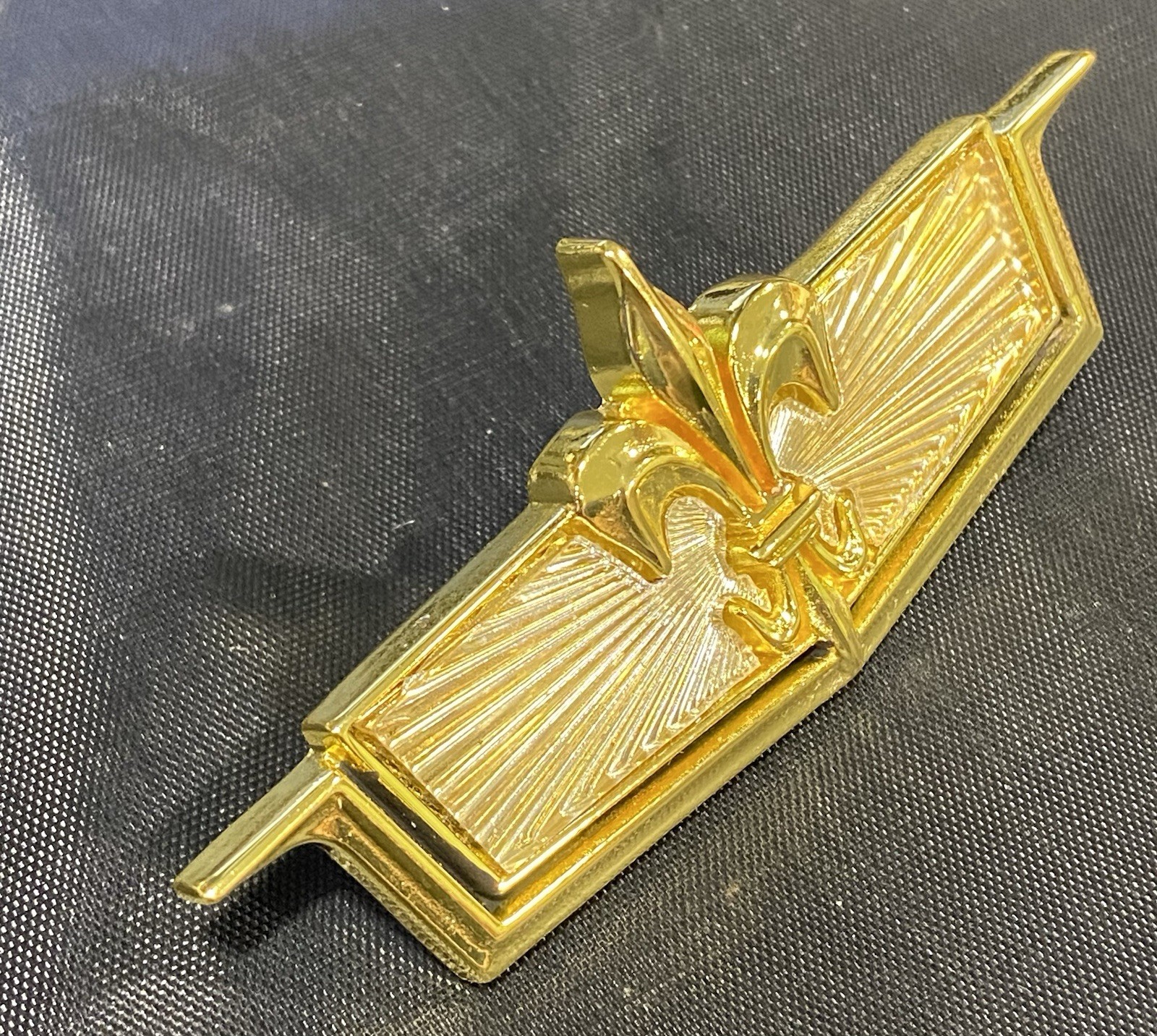 1975 1976 Chevrolet Caprice Classic Gold Fender Emblems NEW Donk PAIR