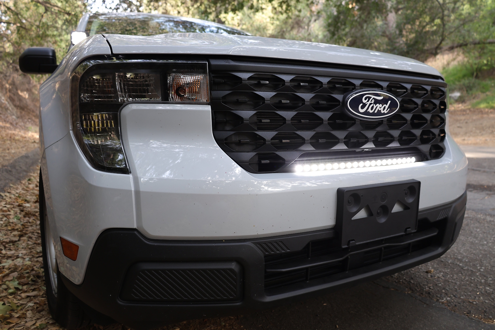M&R kit compatible with - 2025+ Ford Maverick 23in Light Bar