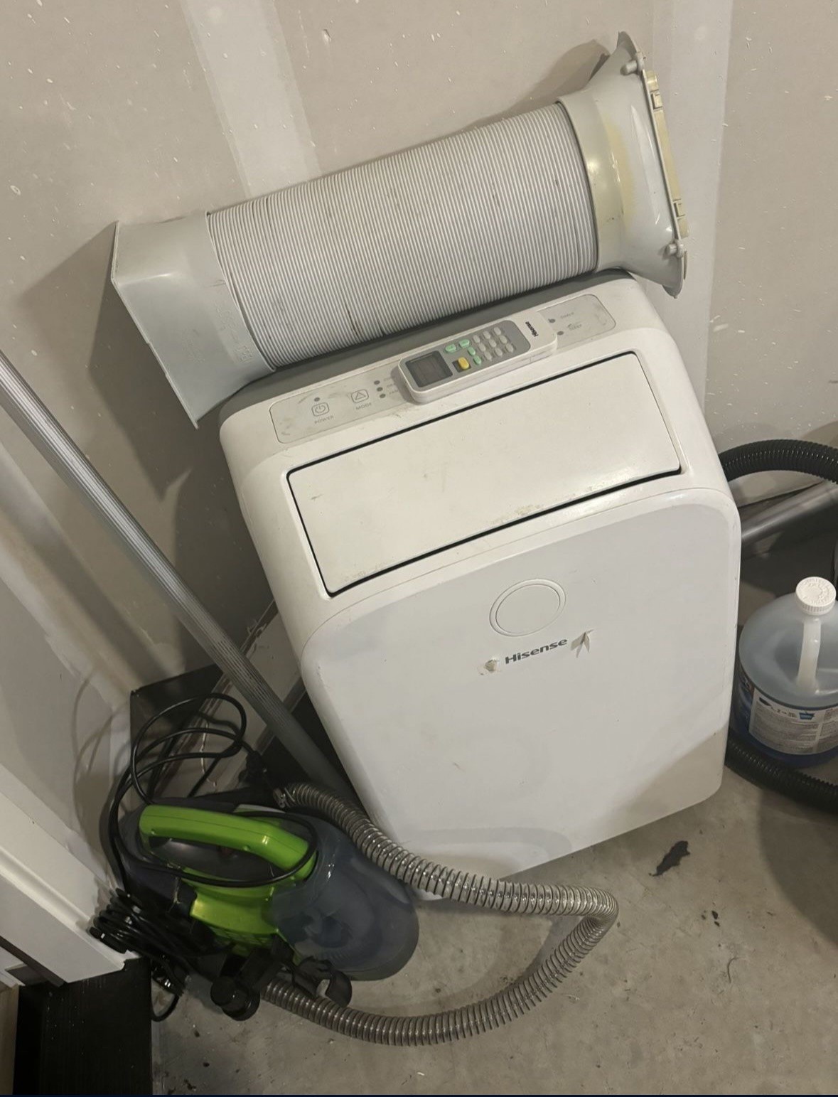 Hisense 8,000 BTU SACC Portable Air Conditioner with Heatpump, (sold as is)