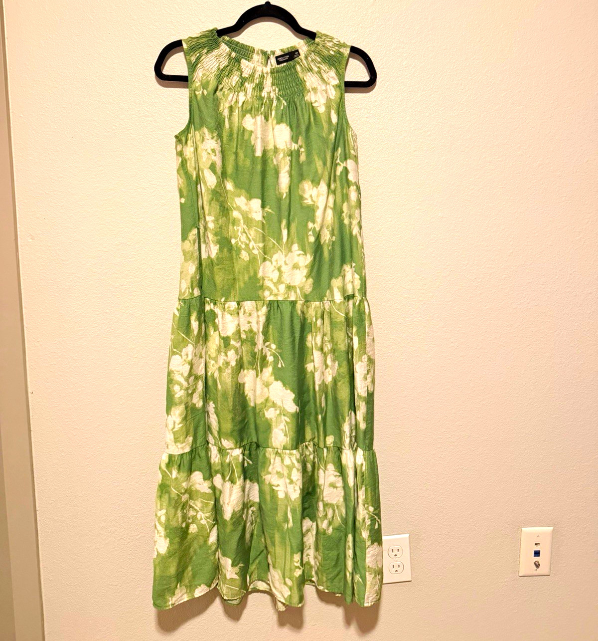 Simply Vera Vera Wang Petites PM Floral Sleeveless Smocked Midi Dress