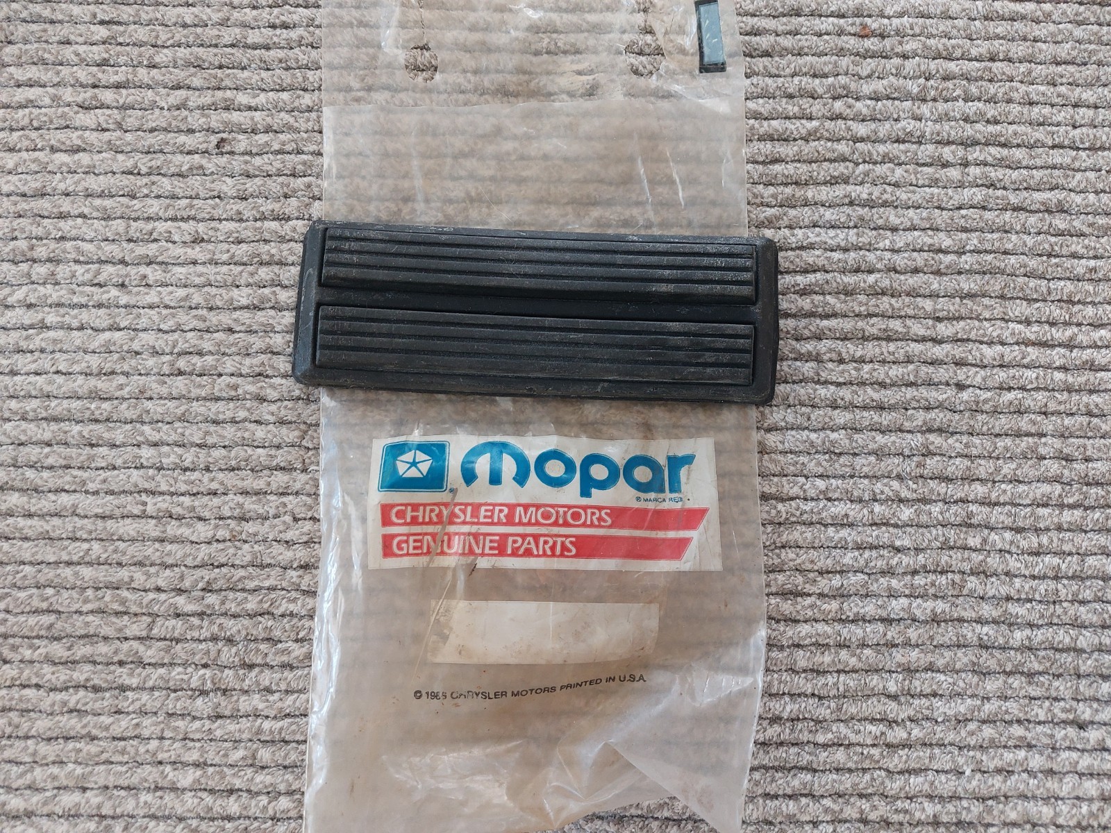 Nos Mopar 1971-74 Duster Dart 1973-74 Cuda Challenger Brake Pedal Pad 
