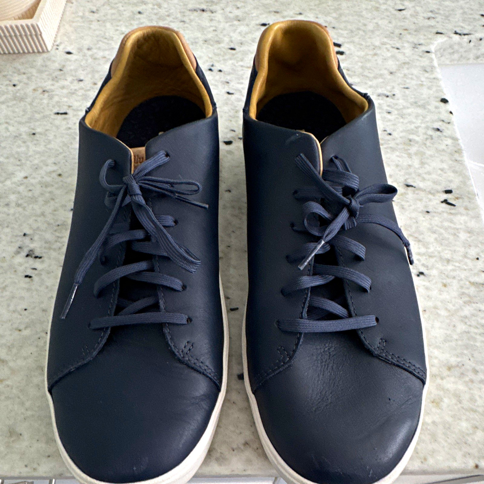 OluKai Laeahi Lihue Men’s Blue Leather Low Top Lace-Up Sneakers , Size 12 Men’s