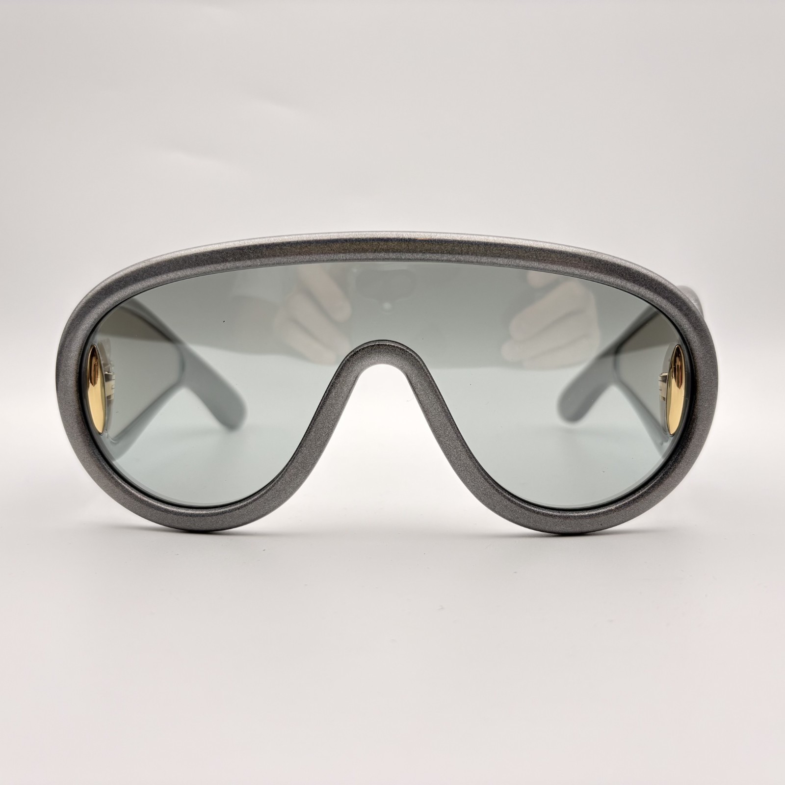 Loewe LW40108I 05X Metallic Gray Shield Anagram Sunglasses Green Lens NEW