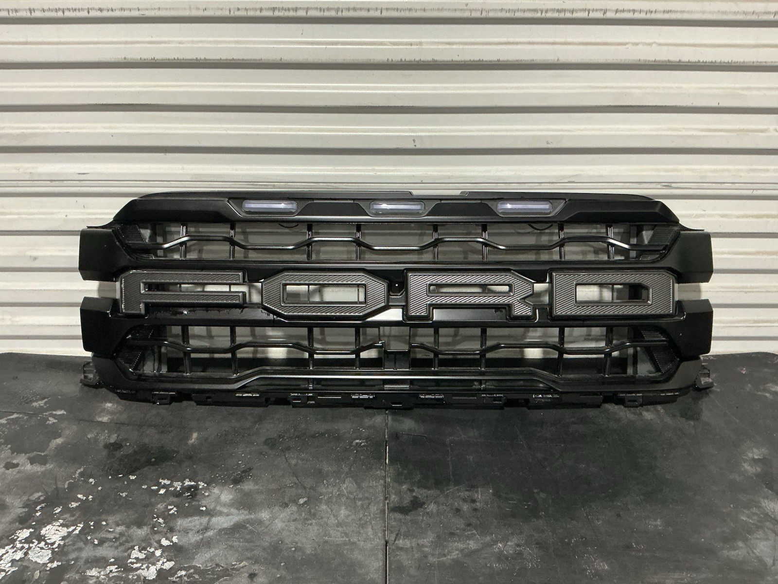 2024 2025 FORD F150 RAPTOR GRILLE USED OEM