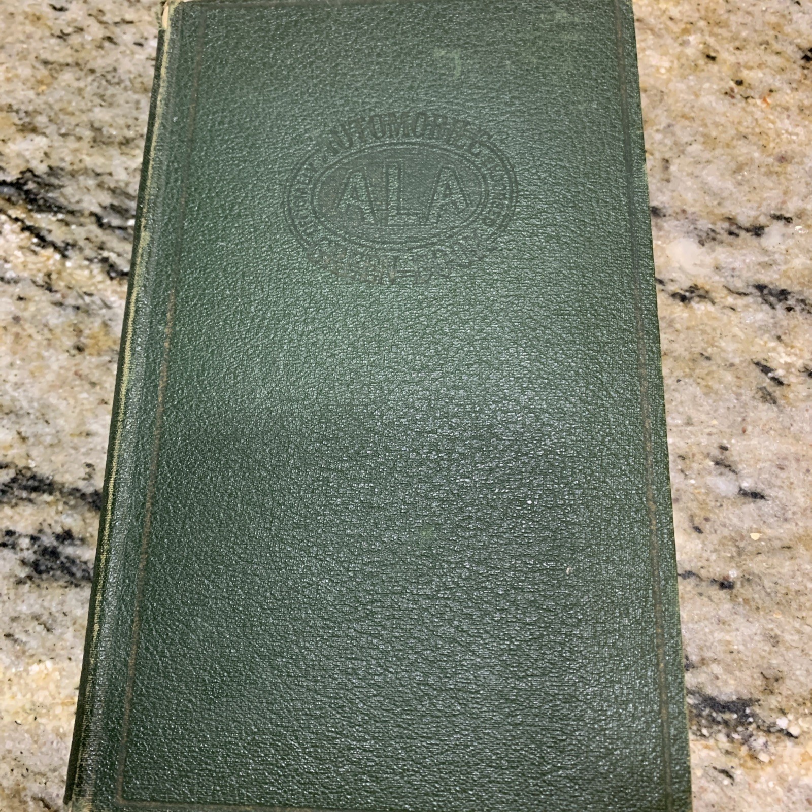 ALA Green Book- 1932. Eastern US and Canada. Good condition. With Maps ALA Green Book- 1932. Eastern US and Canada. Good condition. With Maps
