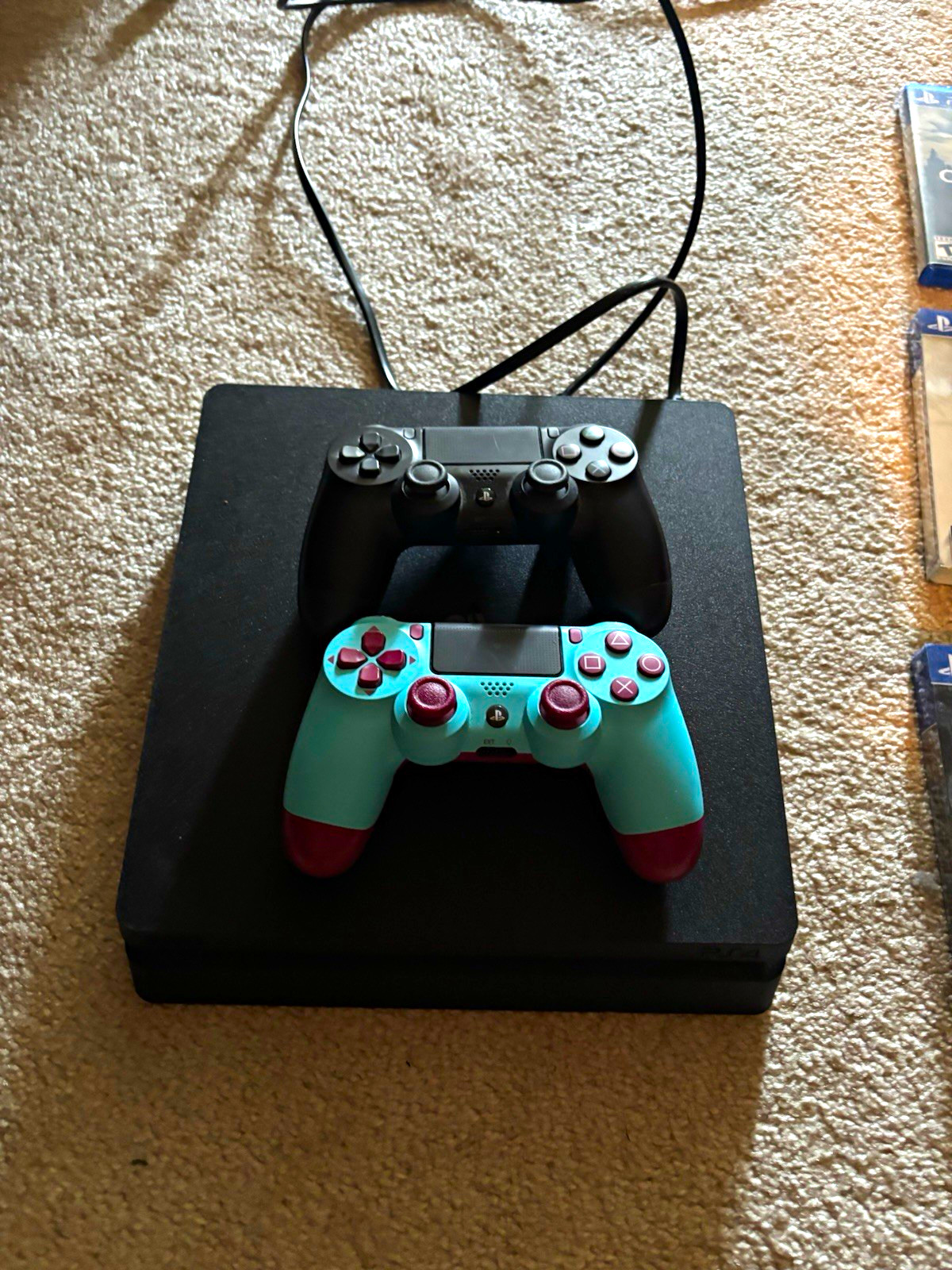 Sony PlayStation 4 Slim 500GB Black Home Console HDMI w/ 2 Controllers PS4 Sony PlayStation 4 Slim 500GB Black Home Console HDMI w/ 2 Controllers PS4