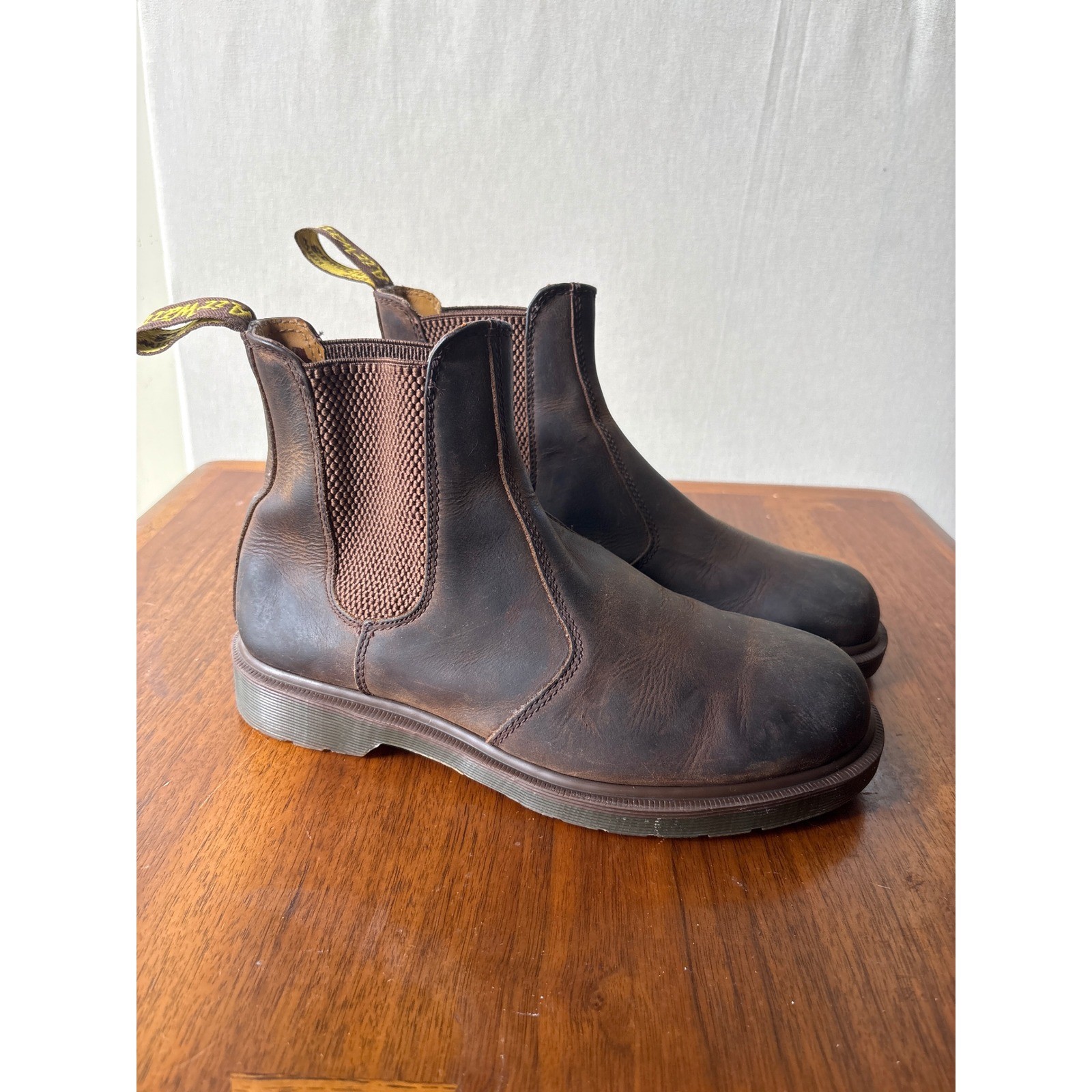 Dr. Martens 2976 sz 9 Crazy Horse Leather Chelsea Boots Brown mens 9 women 8 Dr. Martens 2976 sz 9 Crazy Horse Leather Chelsea Boots Brown mens 9 women 8