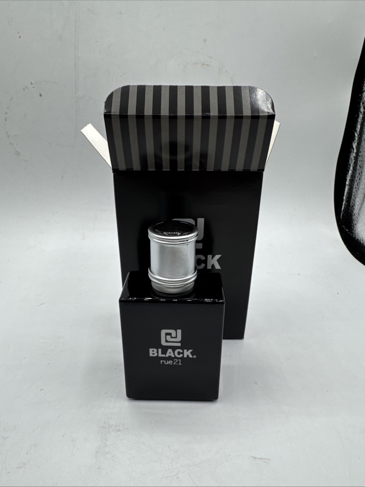 Rue 21 BLACK CARBON Cologne New In Box 1.7 Oz