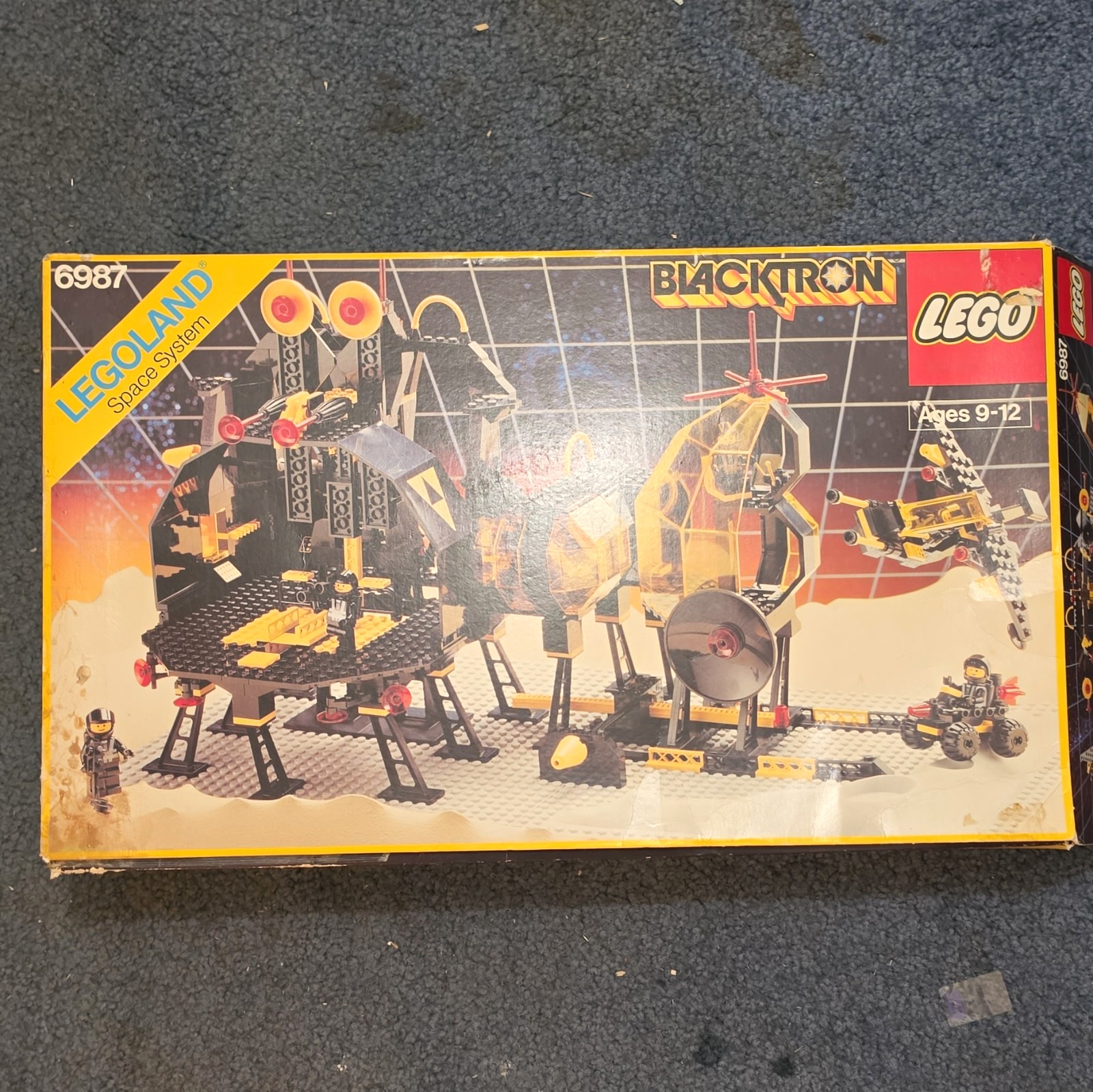 LEGO Space Blacktron Message Intercept Base 6987 Vintage 569pc Boxed Set