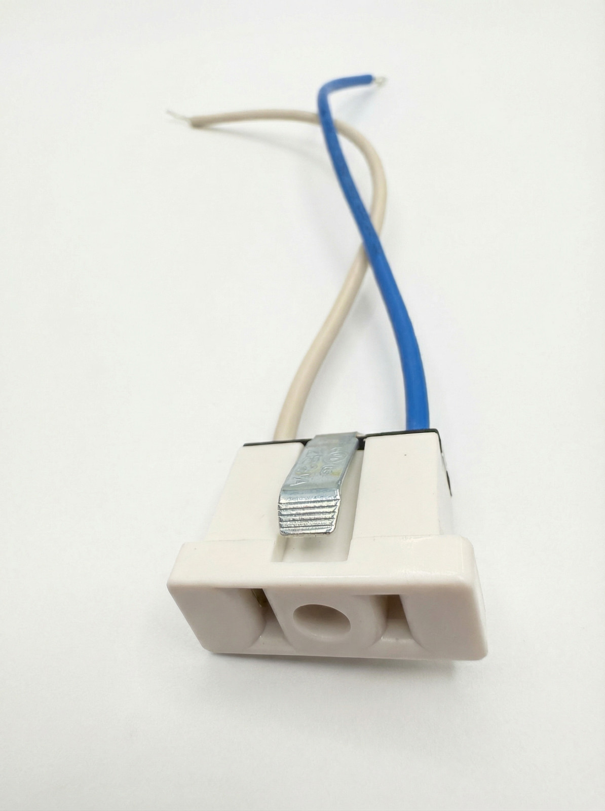 NuTone/Broan OEM Receptacle Socket S99270981 for 655 665RP 678 679 680 695 NuTone/Broan OEM Receptacle Socket S99270981 for 655 665RP 678 679 680 695