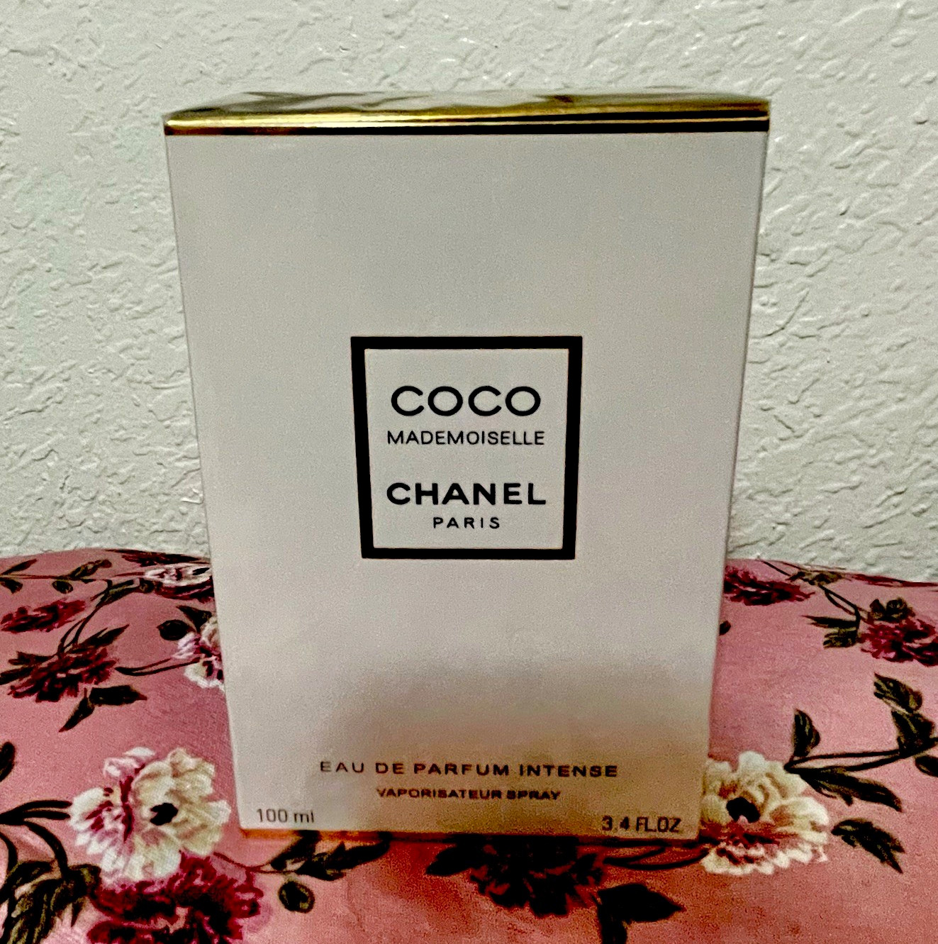 CHANEL Coco Mademoiselle Eau de Parfum Intense Spray 100 ml / 3.4 fl oz CHANEL Coco Mademoiselle Eau de Parfum Intense Spray 100 ml / 3.4 fl oz