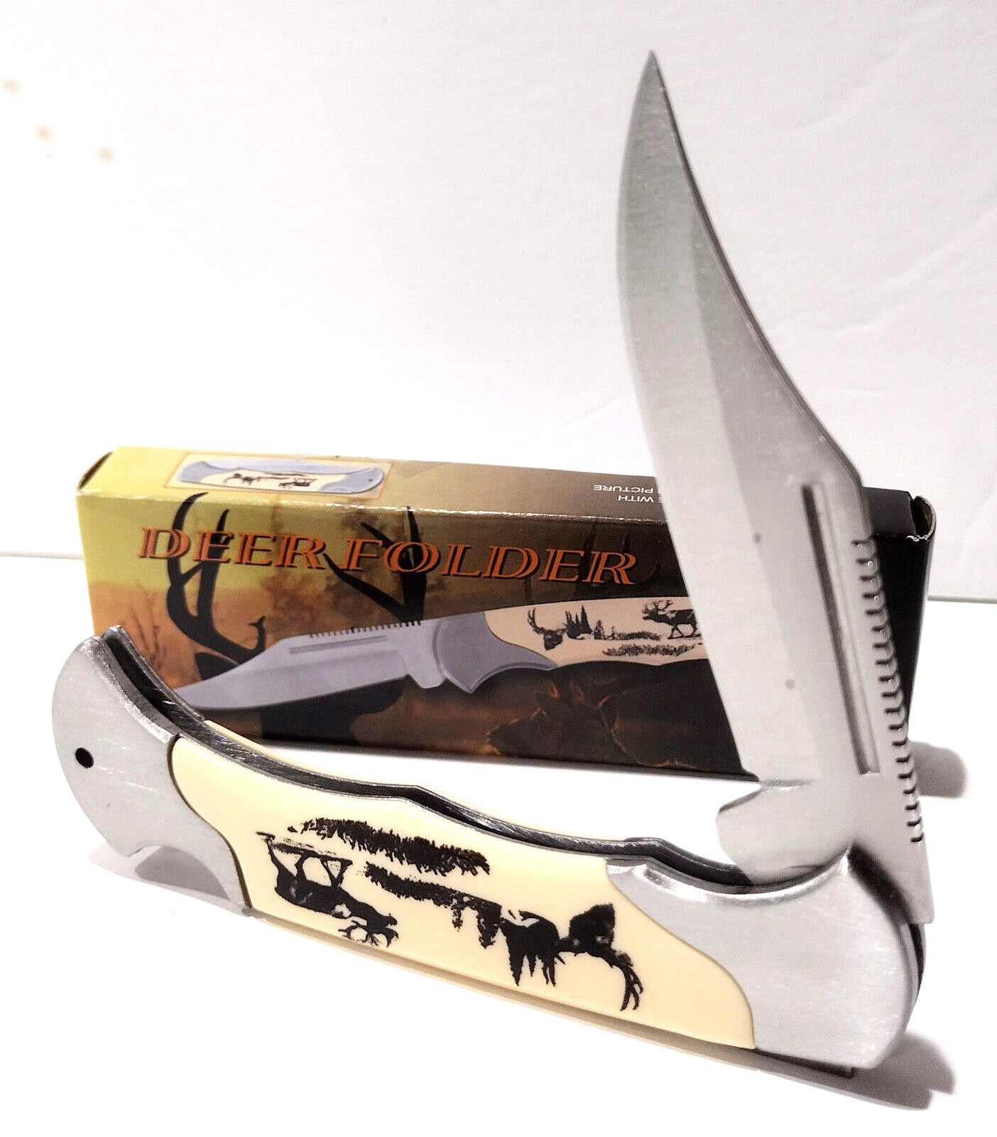 White Smooth Bone Buck Deer Scrimshaw Hunting Skinning Lockback Pocket Knife White Smooth Bone Buck Deer Scrimshaw Hunting Skinning Lockback Pocket Knife