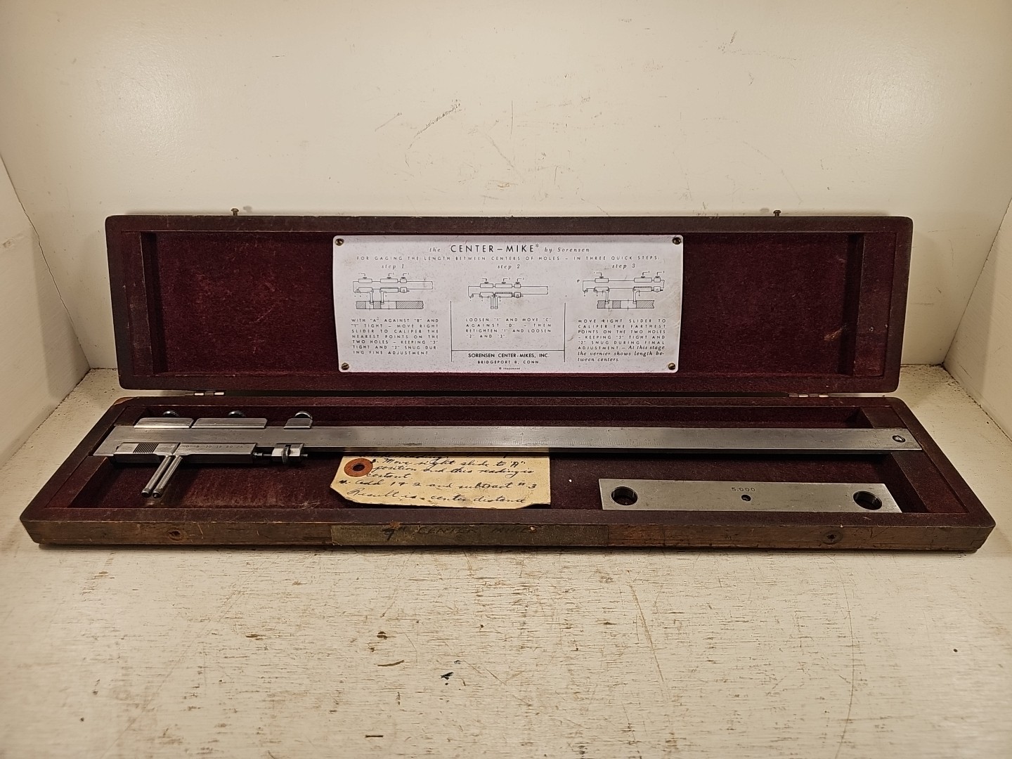 VINTAGE Sorensen The Center-Mike Center Distance Gage Model A7 w/Case #477