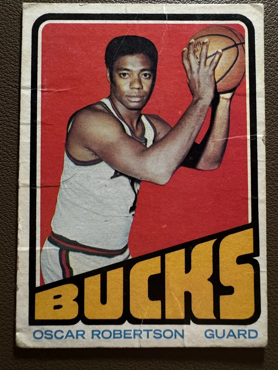 1972-73 Topps #25 Oscar Robertson (lower grade) Milwaukee Bucks HOF Vintage