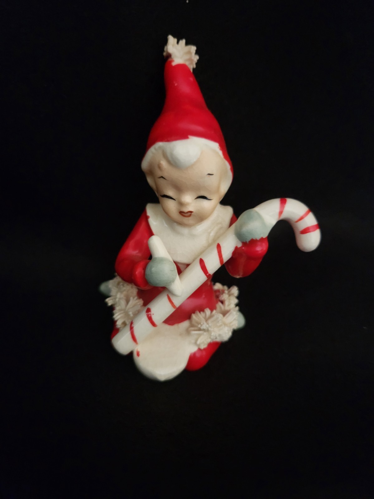 Vintage Napco Ceramic Christmas Spaghetti Elf  Figure Kneeling Candy Cane 3.75\