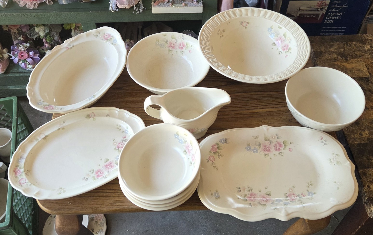Vtg Pfaltzgraff Tea Rose Floral Ceramic Dinner Set Bowls Platters Gravy Boat Vtg Pfaltzgraff Tea Rose Floral Ceramic Dinner Set Bowls Platters Gravy Boat