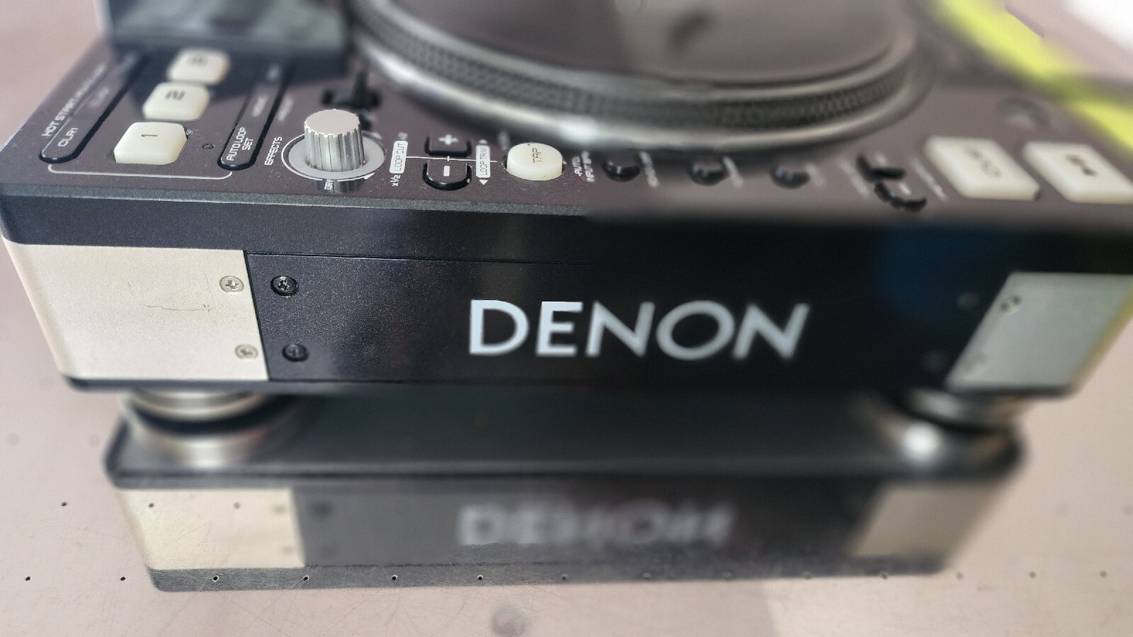 Denon DN-S3700 DJ Turntable CDJ Denon DN-S3700 DJ Turntable CDJ