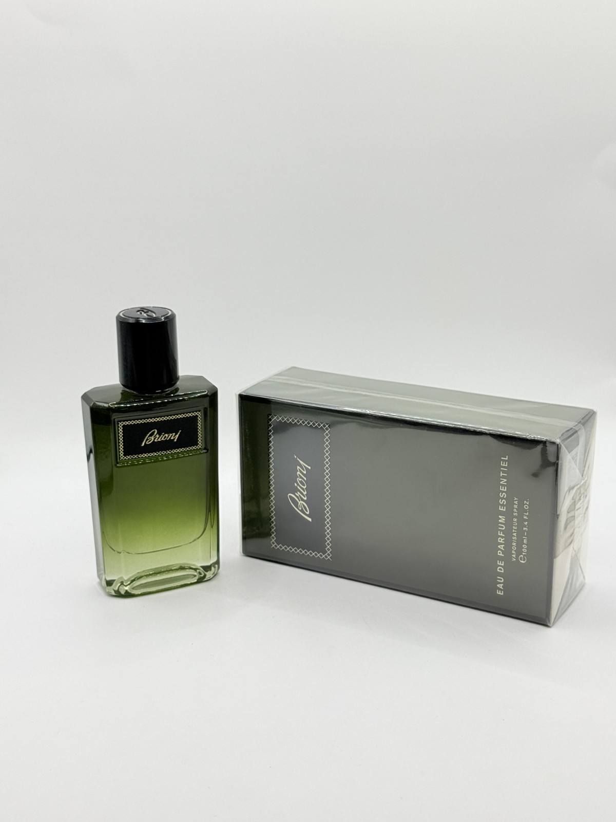 Brioni Essentiel Eau De Parfum Spray for Men 3.4oz/100ml New in Box SEALED Brioni Essentiel Eau De Parfum Spray for Men 3.4oz/100ml New in Box SEALED