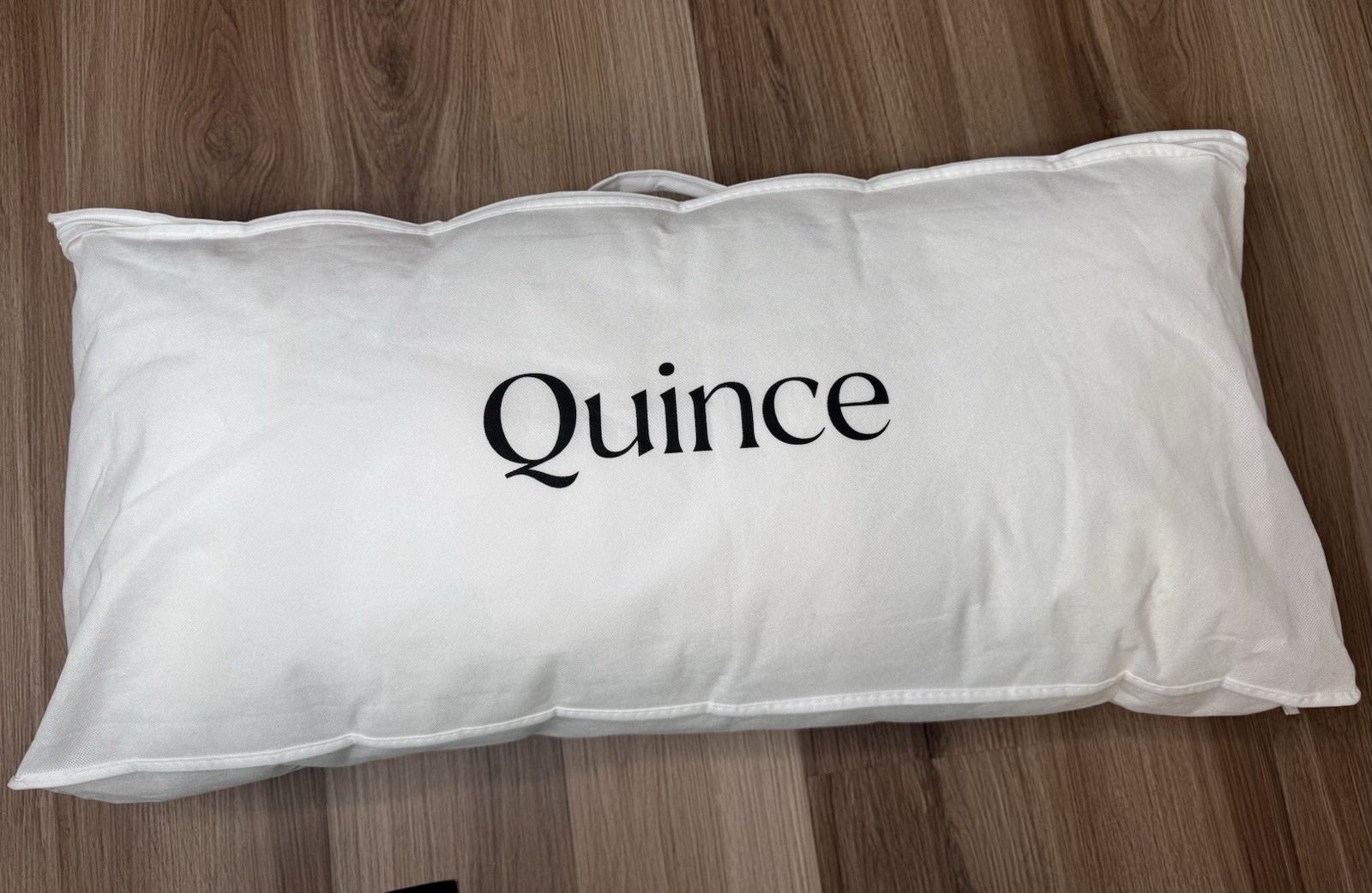 BNWT Quince Premium Down Alternative Pillow King Medium Firm NEW $110 MSRP
