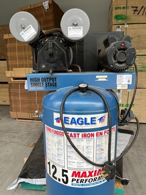 Air compressor, high output, twin cylinder, 5 HP, 60 gallon, 12.5 CFM, 220 V 1 P
