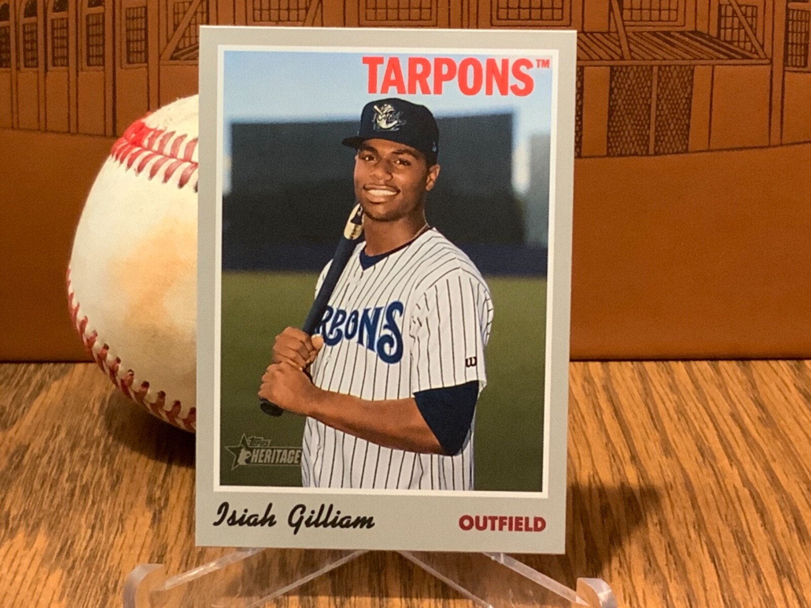 Isiah Gilliam Cincinnati Reds Rising Prospect Nostalgic Topps Heritage Card
