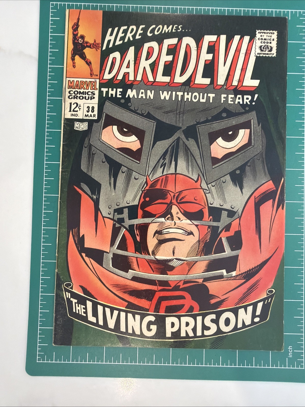Daredevil #38 (Marvel 1968) Vs “Dr Doom” Stan Lee/Classic Gene Colan Cover Daredevil #38 (Marvel 1968) Vs “Dr Doom” Stan Lee/Classic Gene Colan Cover