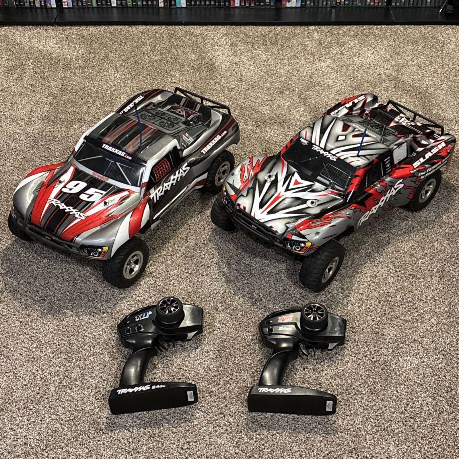 Lot Of 2 Traxxas Slash 2WD RC Car Remote Control Car 1/10 UNTESTED AS IS READ Lot Of 2 Traxxas Slash 2WD RC Car Remote Control Car 1/10 UNTESTED AS IS READ