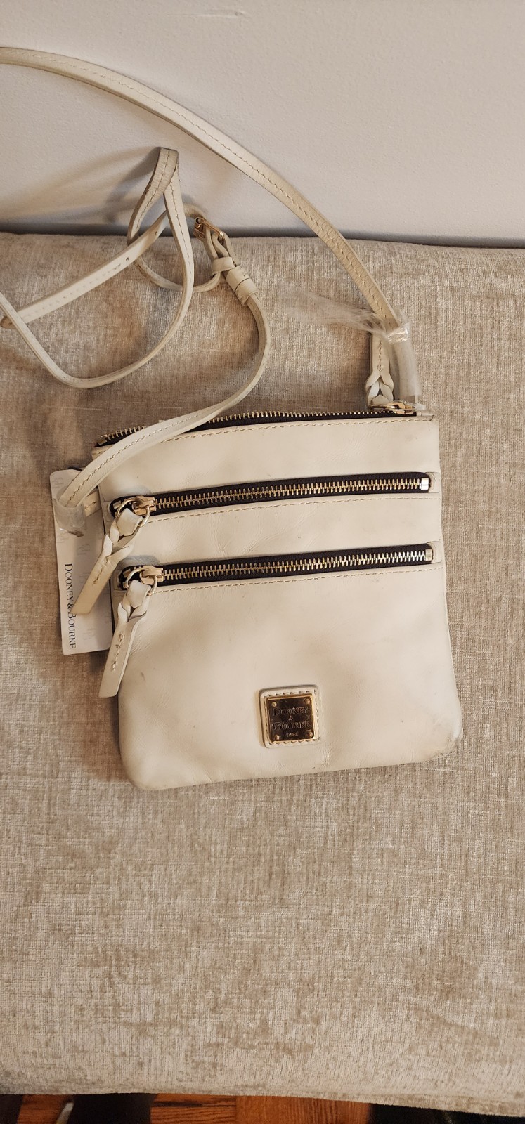 Dooney Bourke Small Leather Strap Crossbody Shoulder Bag Cream- Off Whire