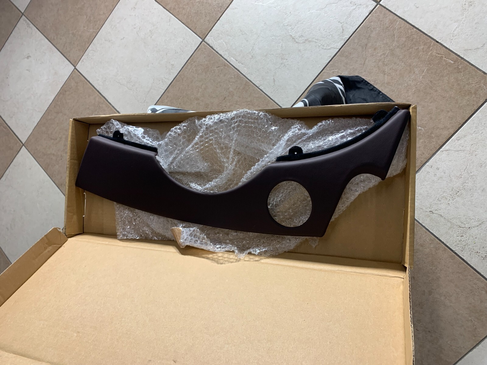 ****OEM DRIVER UPPER LHD for Aston Martin DB9, DBS V12, Virage****