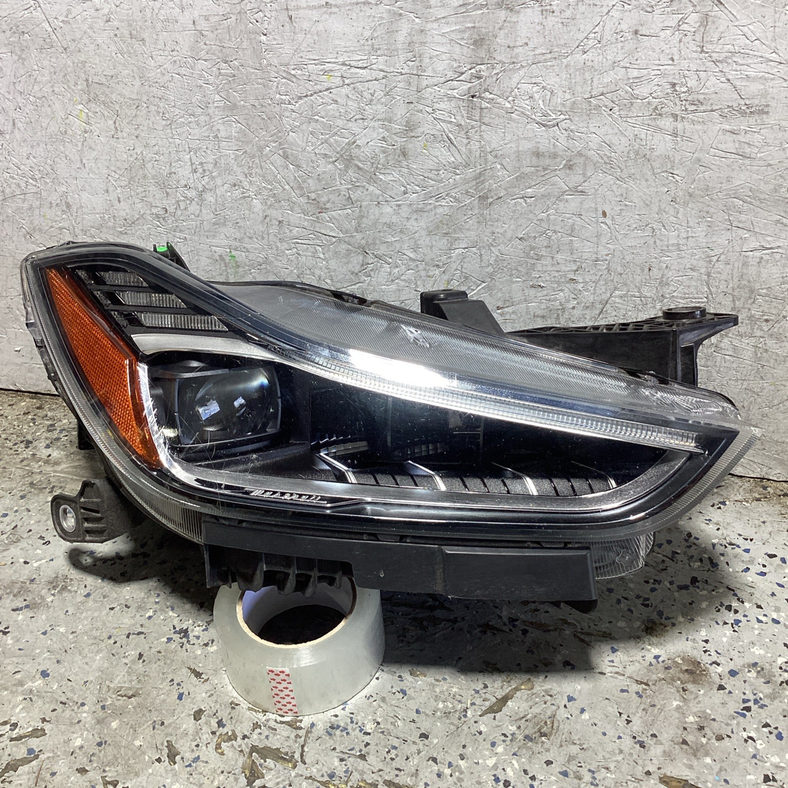 2018-2023 MASERATI GHIBLI RIGHT RH PASSENGER SIDE HEADLIGHT LED OEM USED 2018-2023 MASERATI GHIBLI RIGHT RH PASSENGER SIDE HEADLIGHT LED OEM USED
