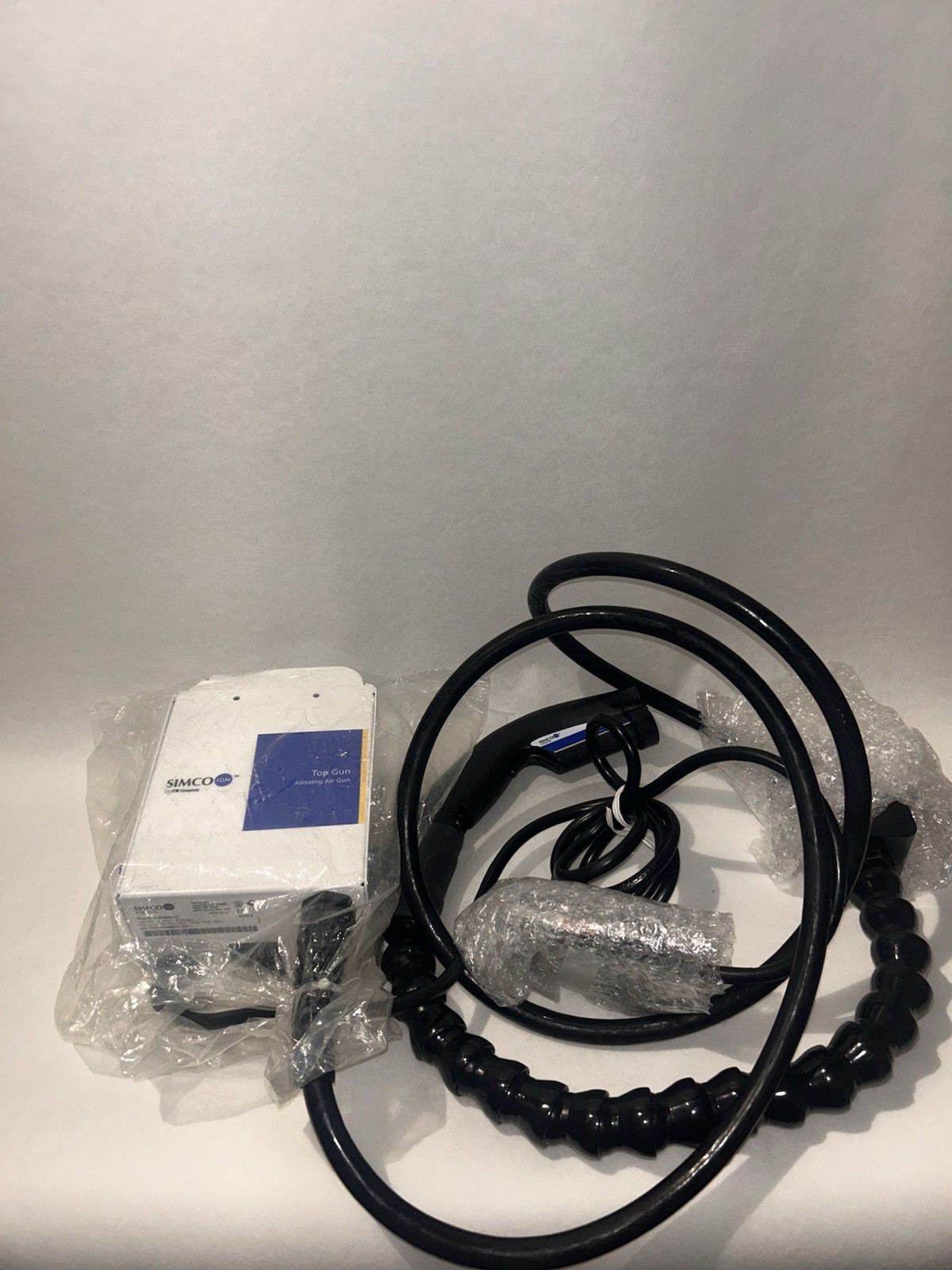 SIMCO-Ion Top Gun 3 Sidekick Ionizing Air Gun 120V 4006992-01 (No Power Cord) SIMCO-Ion Top Gun 3 Sidekick Ionizing Air Gun 120V 4006992-01 (No Power Cord)