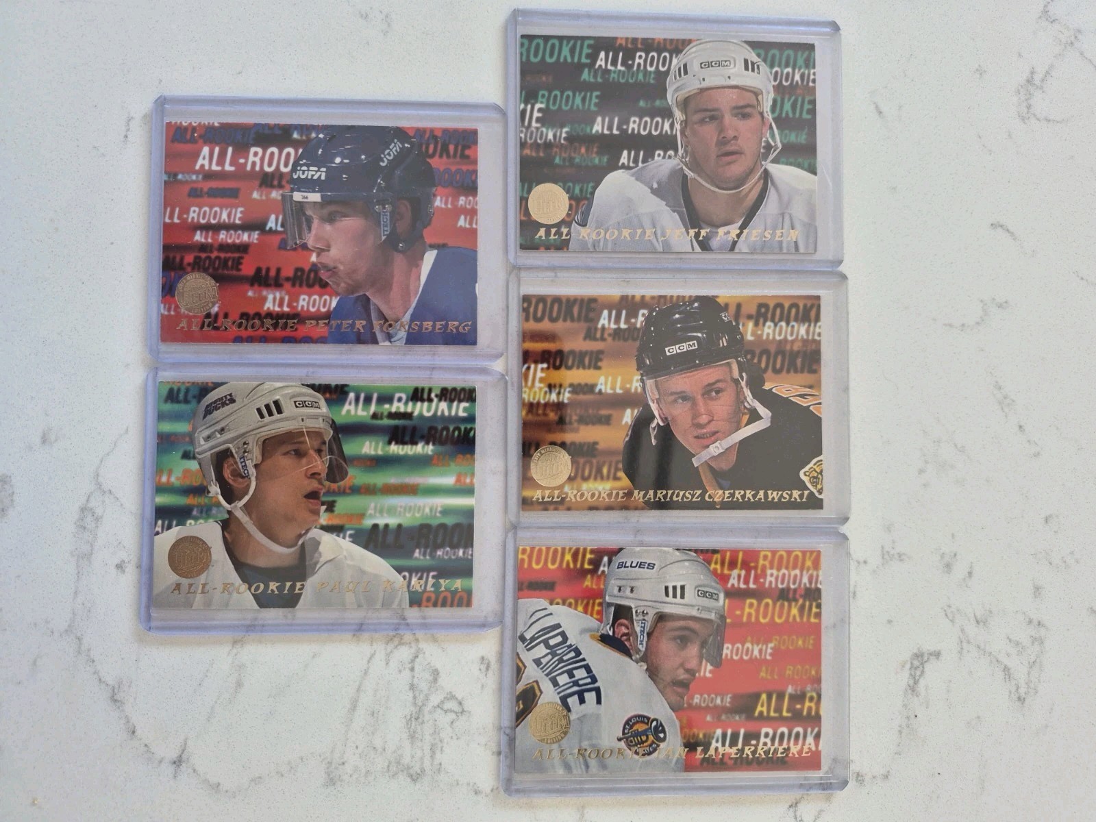 Lot of (5) 1995-96 Ultra All-Rookie Gold Medallion (Kariya/Forsberg/Friesen +2) Lot of (5) 1995-96 Ultra All-Rookie Gold Medallion (Kariya/Forsberg/Friesen +2)